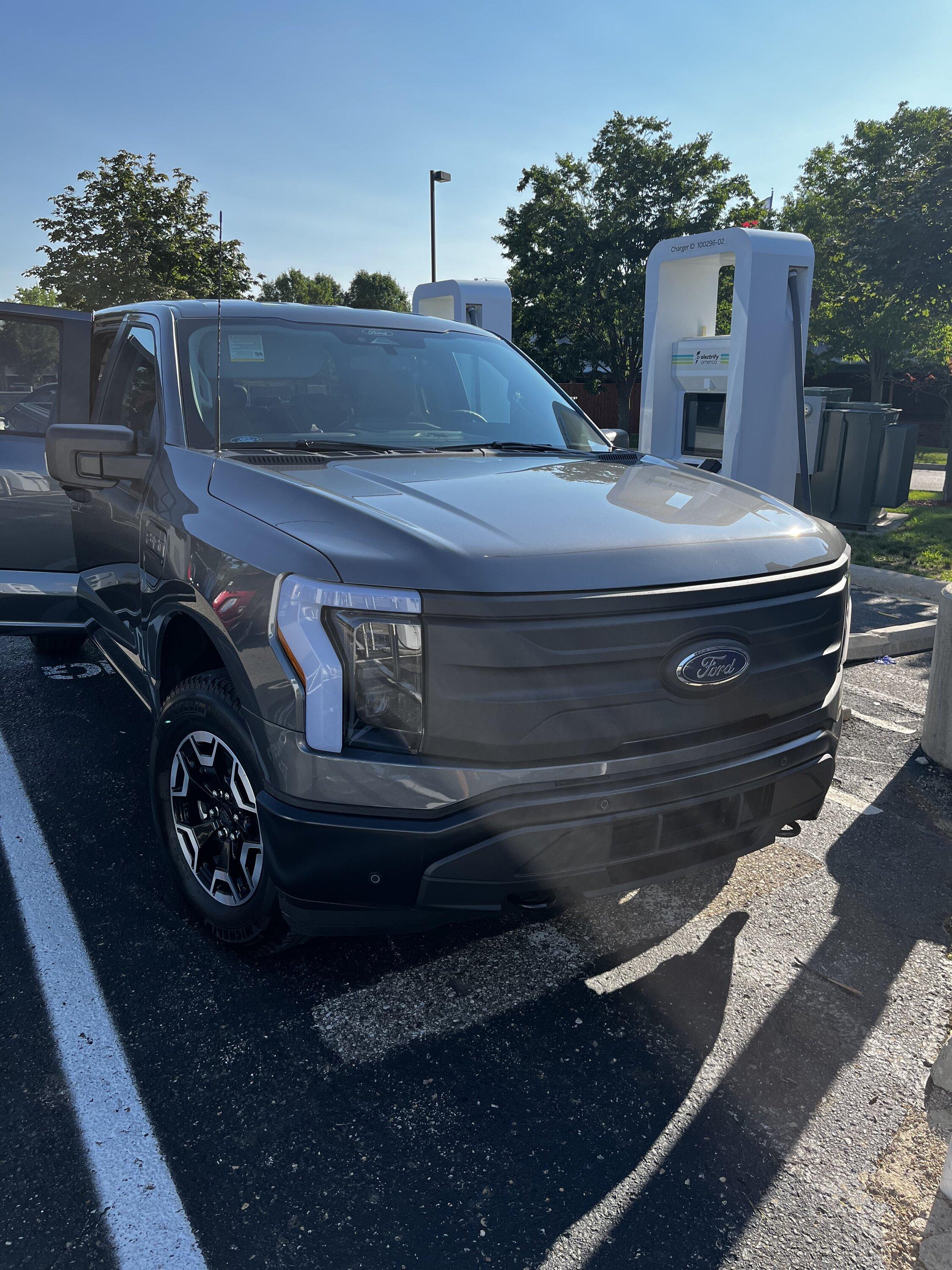 Ford F-150 Lightning CARBONIZED GRAY F-150 Lightning Photos & Club B6E5CB91-2366-496D-AF86-C9A09B5ACA19