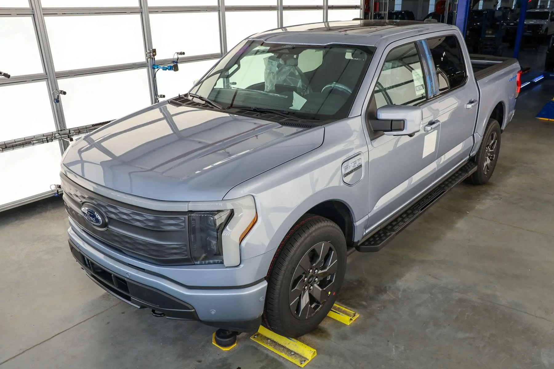Ford F-150 Lightning ✅ 4/18 Lightning Build Week Group Production Line Pictur