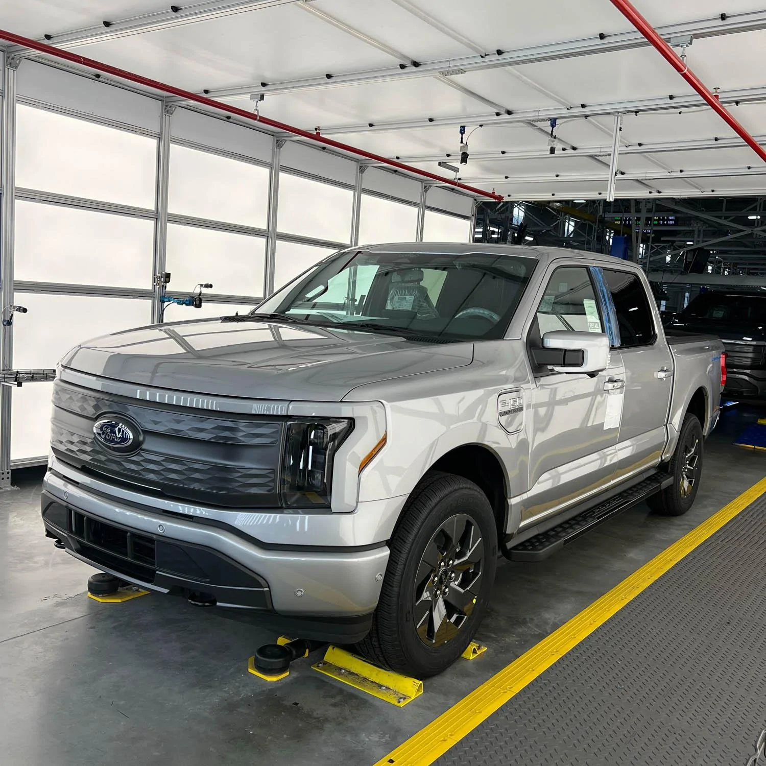 Ford F-150 Lightning ✅ 6/6 Lightning Build Week Group 2022-Lightning-Lariat