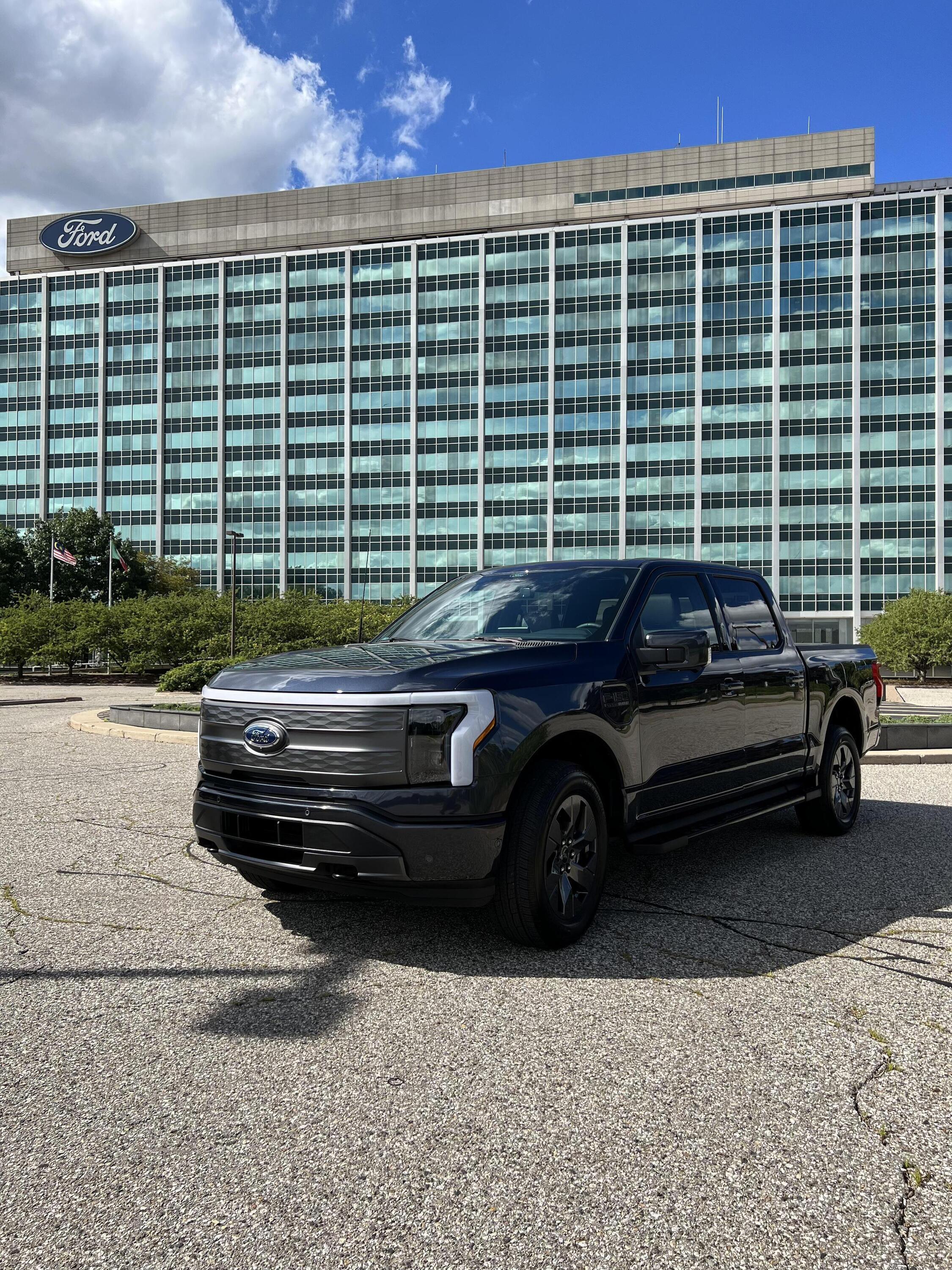 Ford F-150 Lightning SMOKED QUARTZ F-150 Lightning Photos & Club hucov7f6xxd91