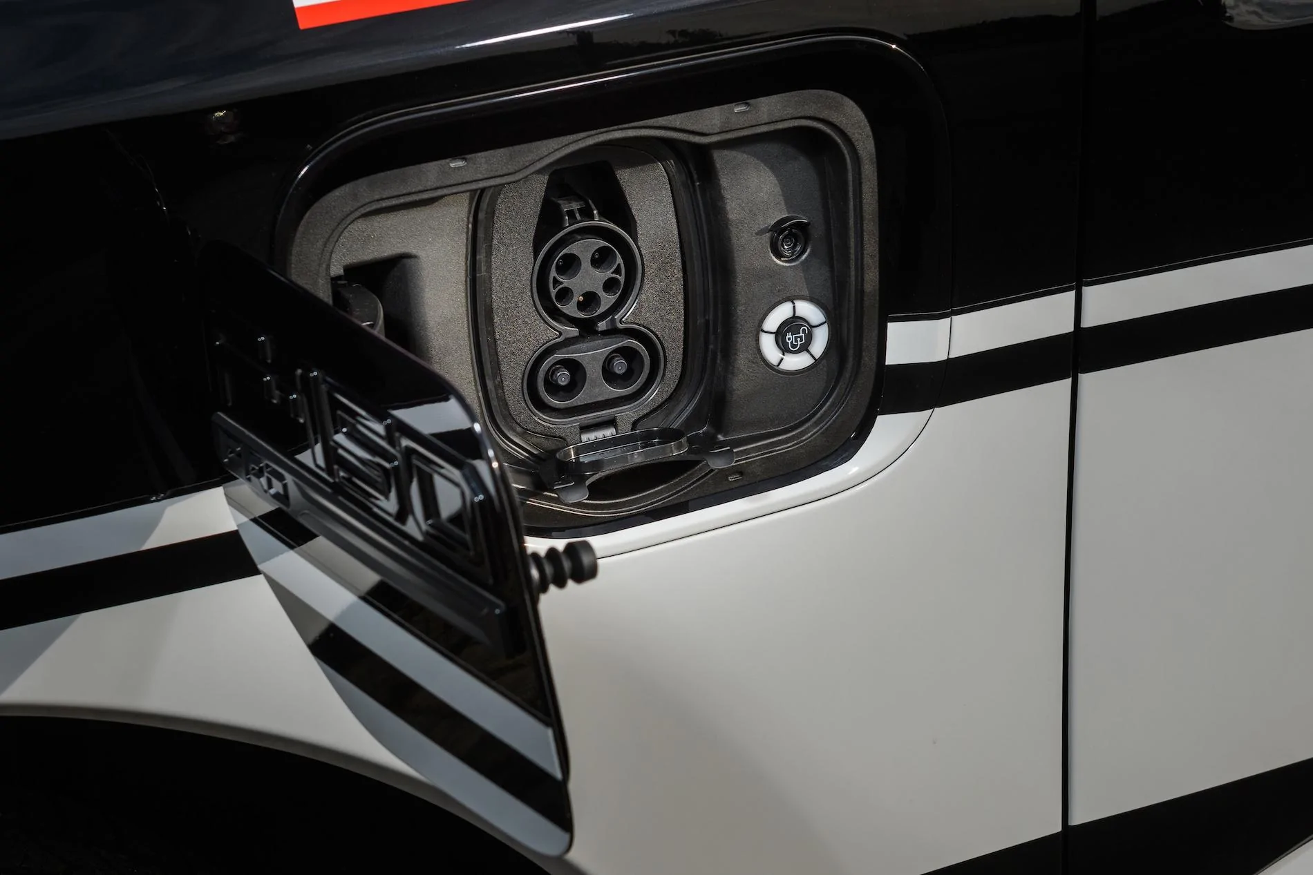 Ford F-150 Lightning Ford Unveils 2023 F-150 Lightning PRO SSV Electric Police Truck 2023 F-150 Lightning PRO SSV Electric Police Truck 1