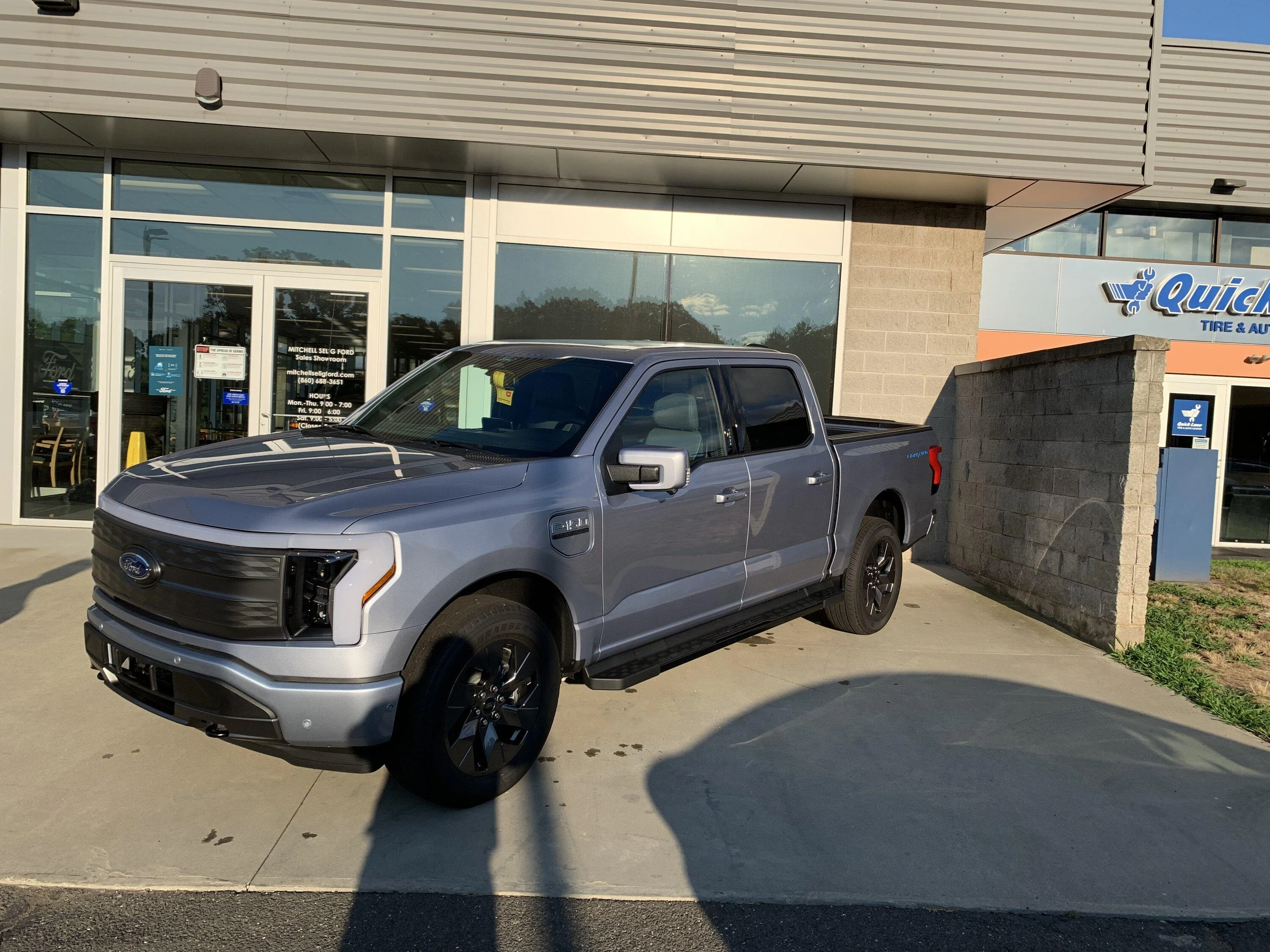 Ford F-150 Lightning ✅ 6/6 Lightning Build Week Group IMG_2224