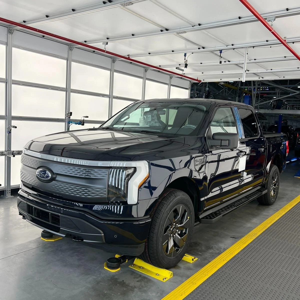 Ford F-150 Lightning ✅  6/13 Lightning Build Week Group showimag