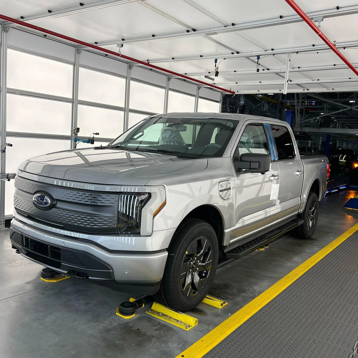 Ford F-150 Lightning ✅  6/13 Lightning Build Week Group showimag