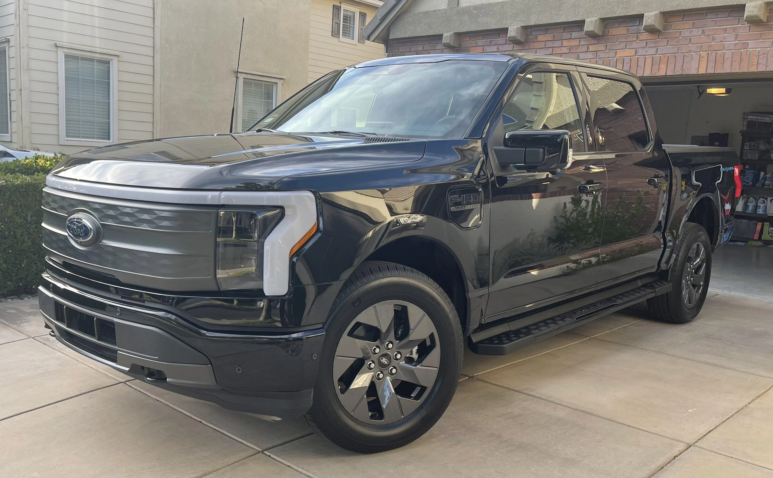 Ford F-150 Lightning ✅ 5/23 Lightning Build Week Group 3A1EE55E-2E53-4BD8-BFDB-36F0D1A5C41A