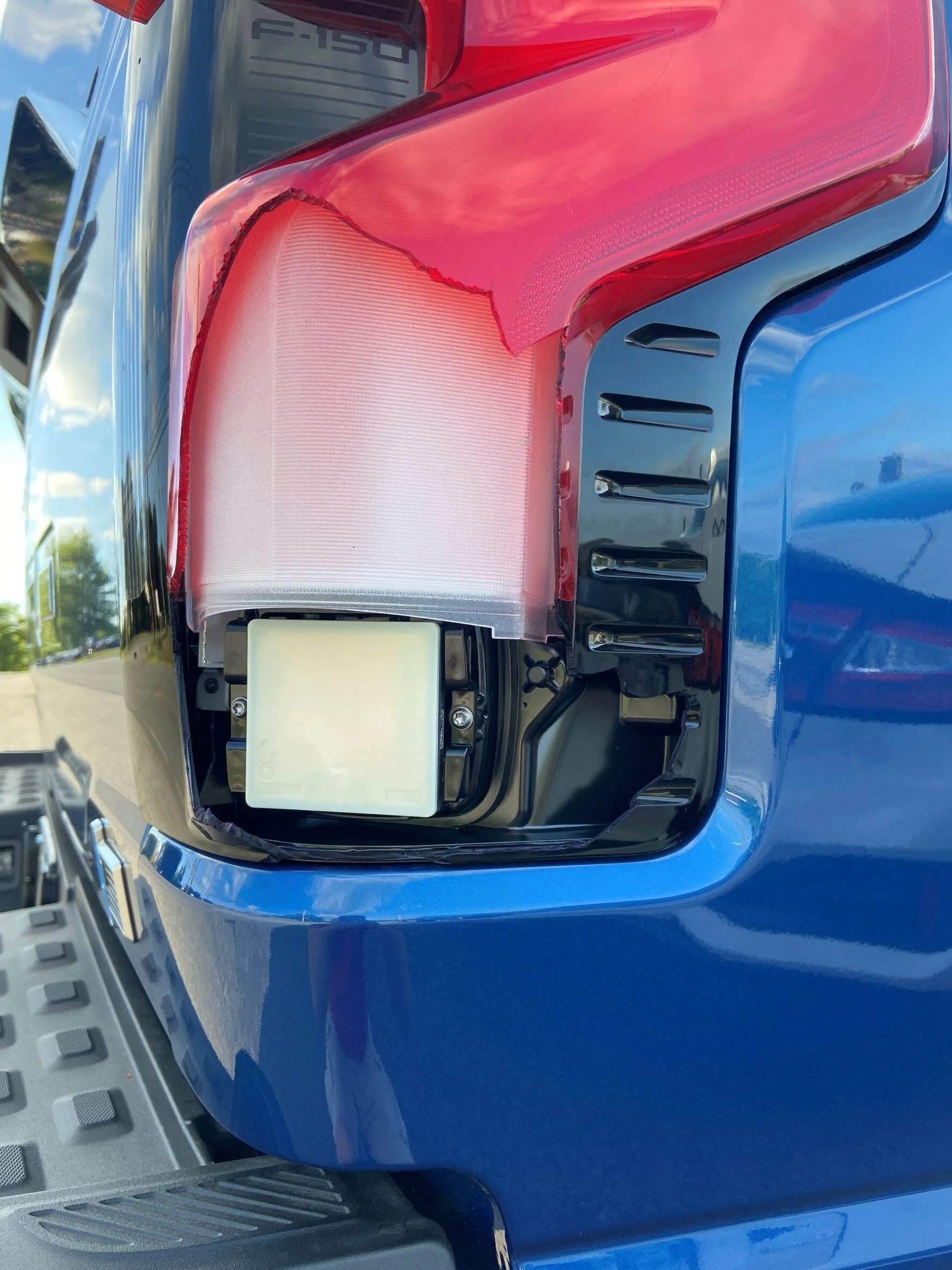 Ford F-150 Lightning No upgrading reverse bulbs: taillight housing now single unit light