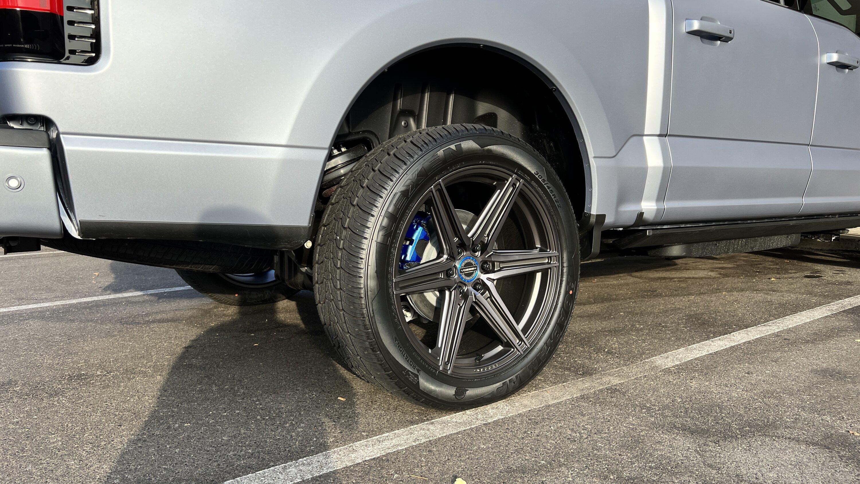 Ford F-150 Lightning Sold Vossen HF6-2 excellent shape F90CF24A-FCE3-496E-B0E4-41DFE1E0D52C