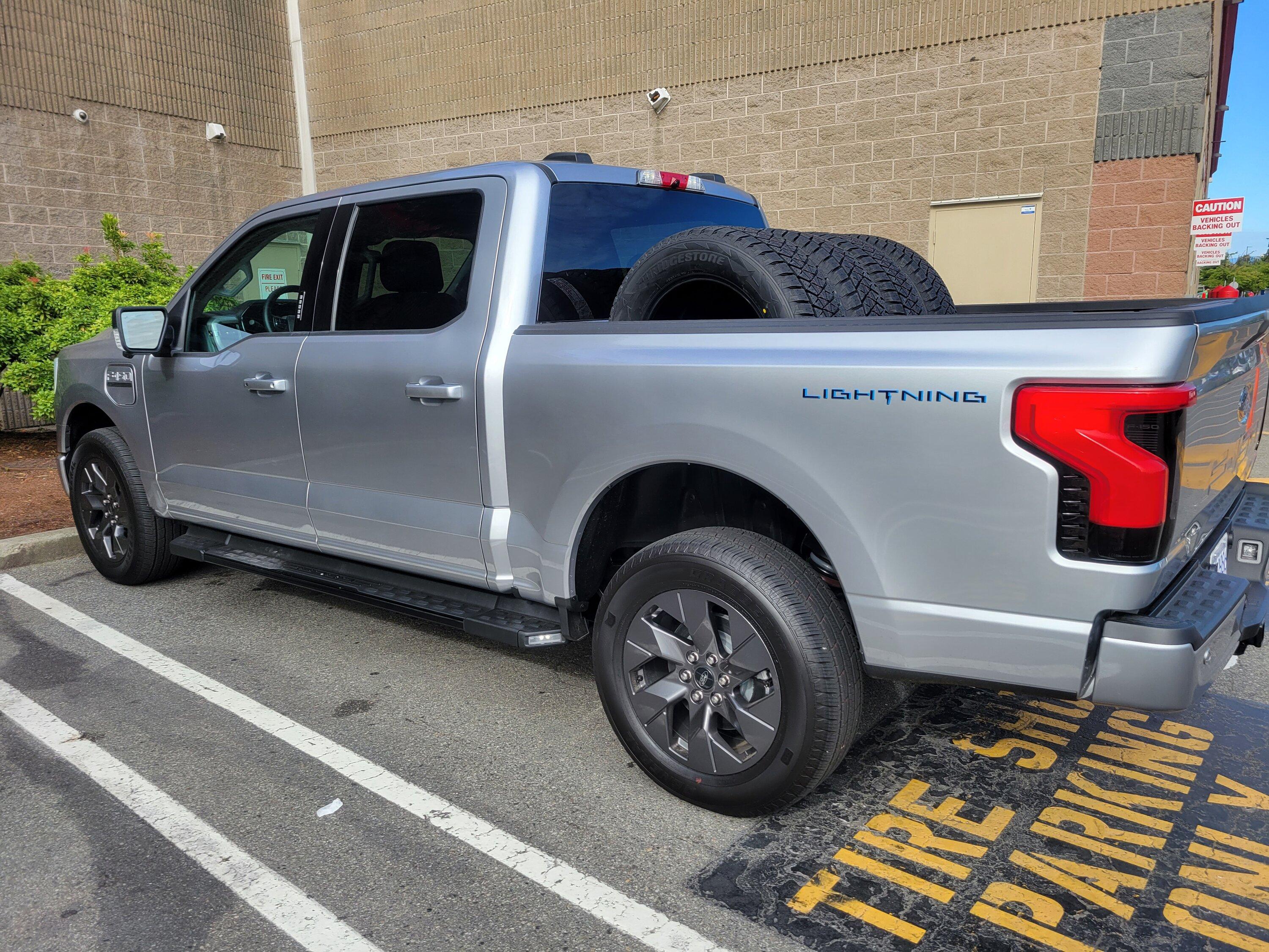 Ford F-150 Lightning 🙋‍♂️ What Did You Do To Your Lightning Today? 20220814_092258