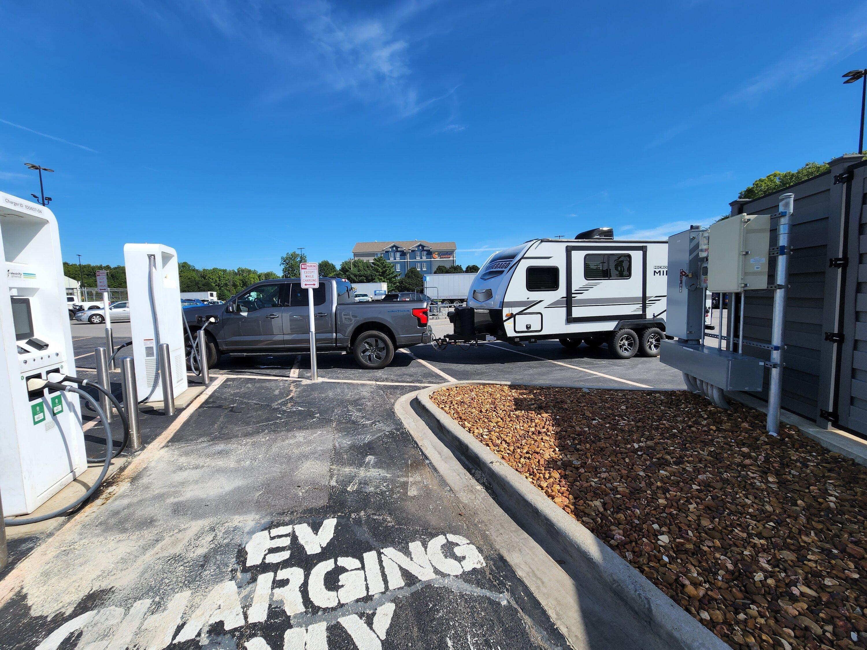 Ford F-150 Lightning 330 Mile Road Trip with Travel Trailer Towed by Lightning Lariat Extended Range (ER) 20220813_095503