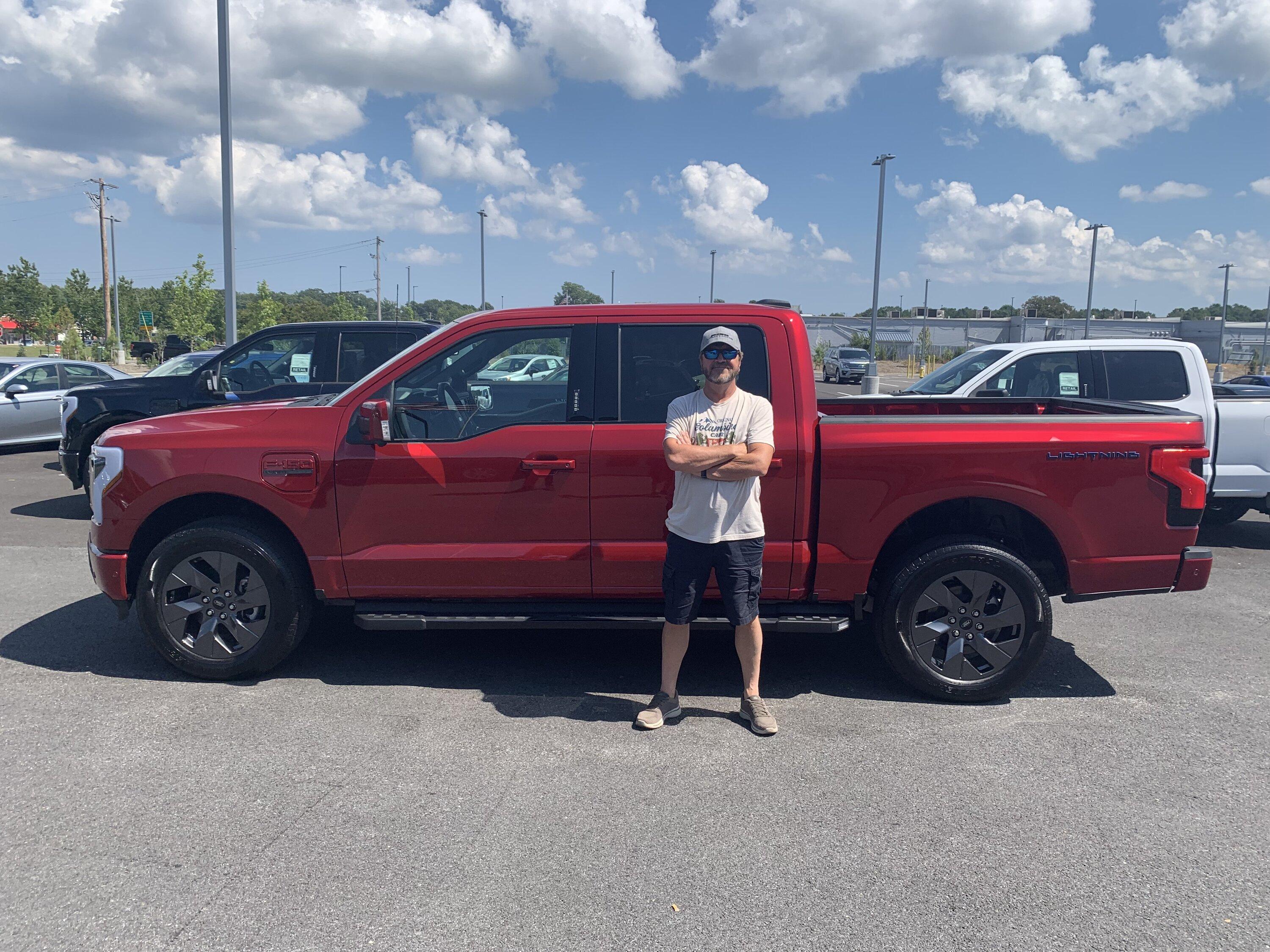 Ford F-150 Lightning ✅ 7/11/22 Lightning Build Week Group 1661572233318