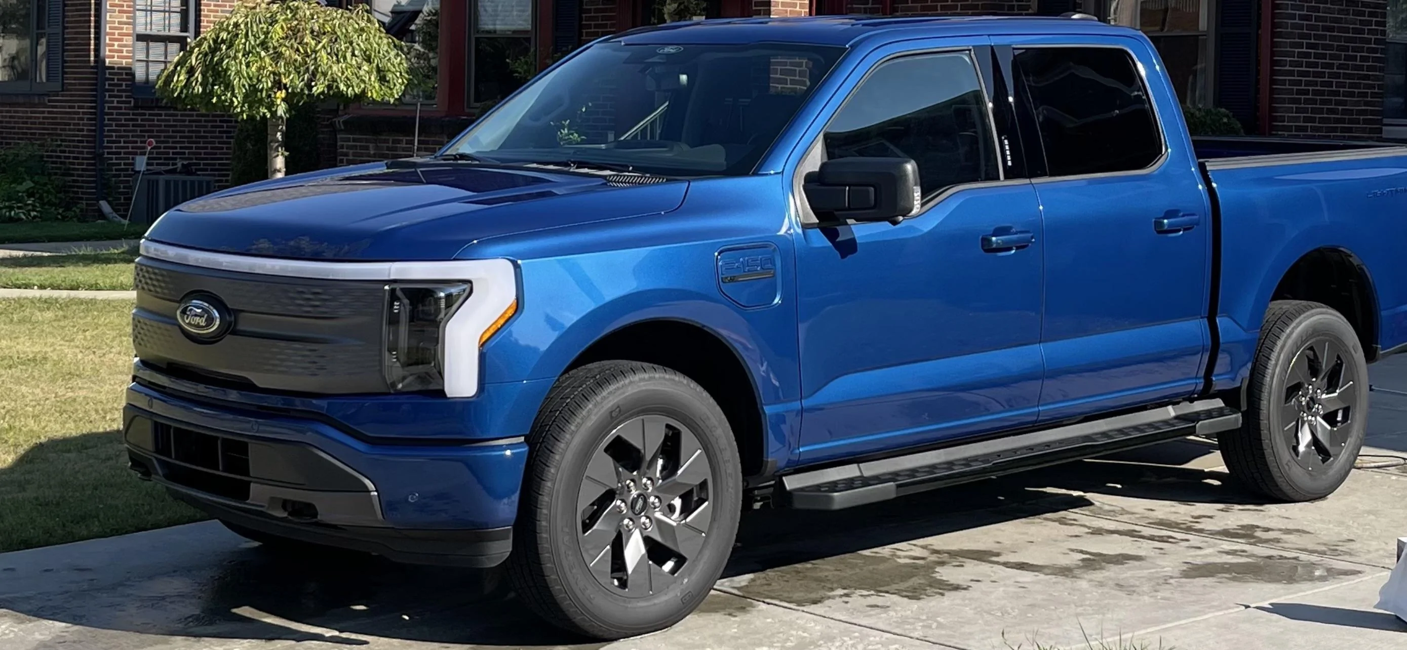 Ford F-150 Lightning Lighting XLT SR 312A E4FEC82E-828F-4F8B-8241-67F7F52945FB