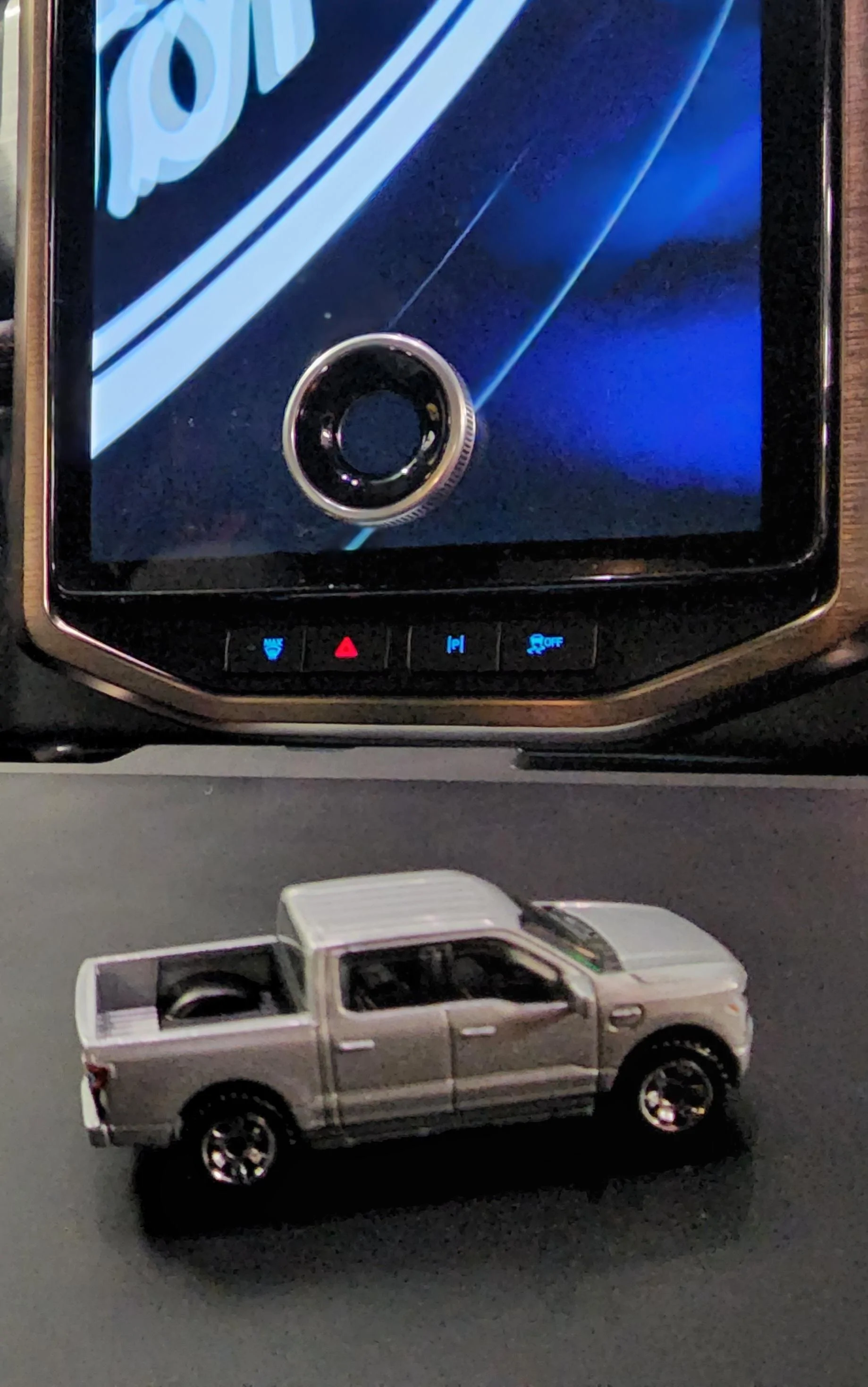 Ford F-150 Lightning The F-150 Lightning Toy & Memorabilia Thread 20220901_183217