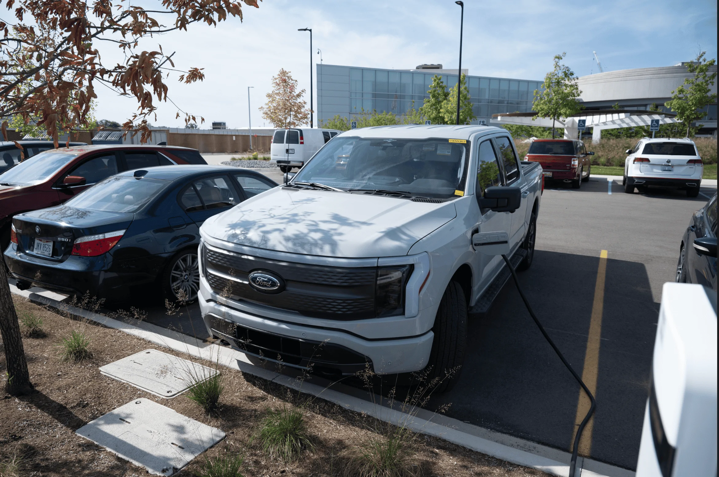 Ford F-150 Lightning Spotted: Avalanche Lightning XLT (new 2023 color) Screen Shot 2022-09-10 at 7.49.38 PM