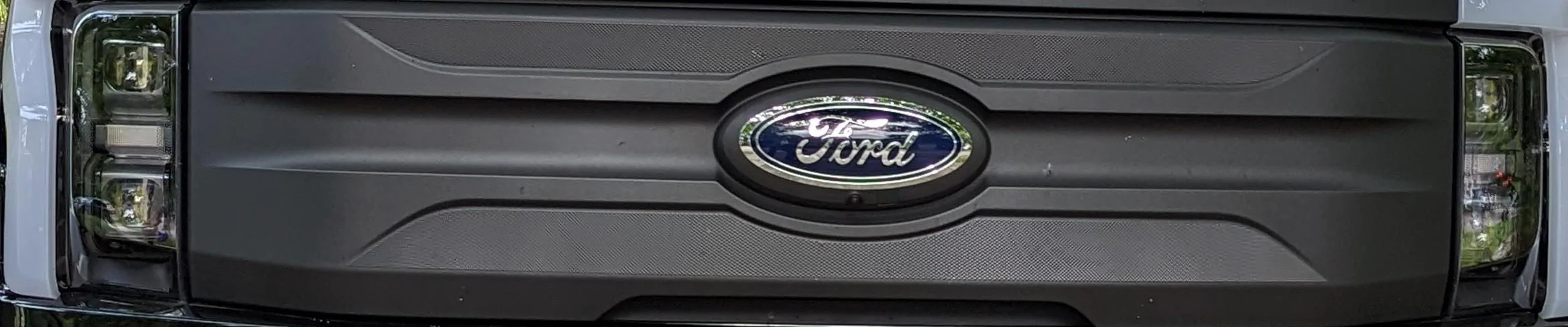 Ford F-150 Lightning PRO Grille - Textured PXL_20220911_202516075~3