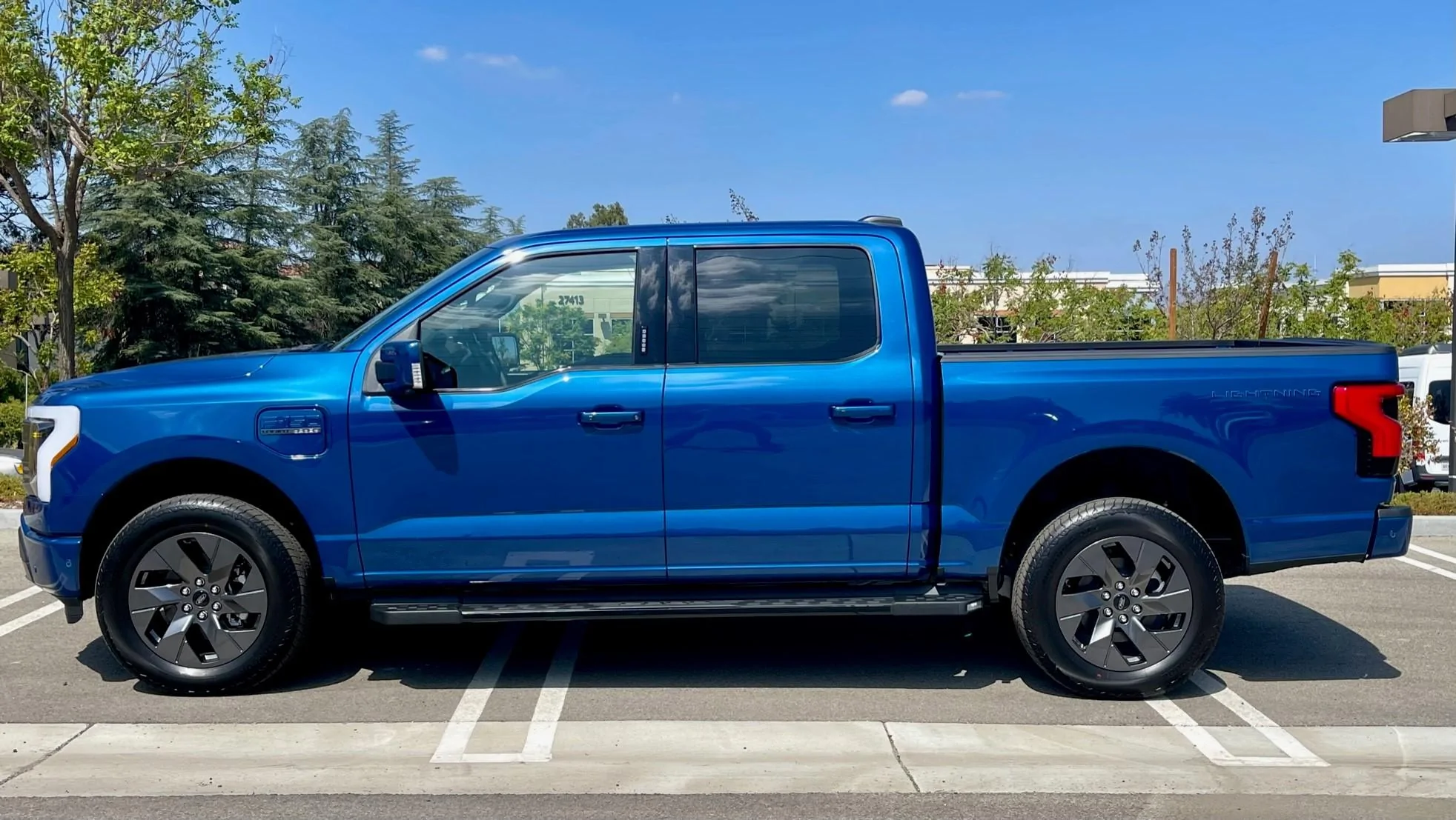 Ford F-150 Lightning Atlas Blue Lariat w/ Extended Range Southern California 100K OBO 1