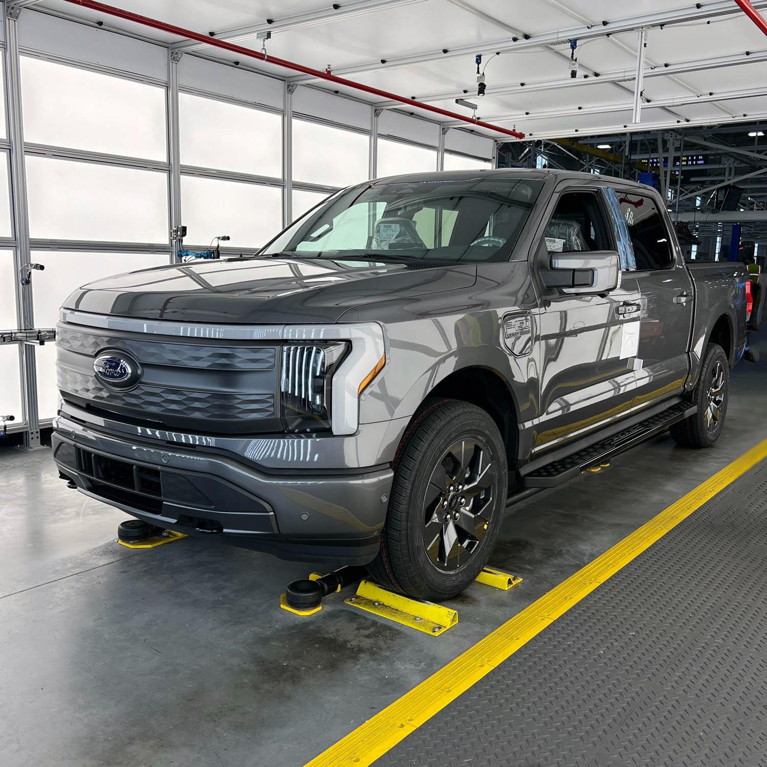 Ford F-150 Lightning ✅ 8/15/22 Lightning Build Week Group LightningBirthday