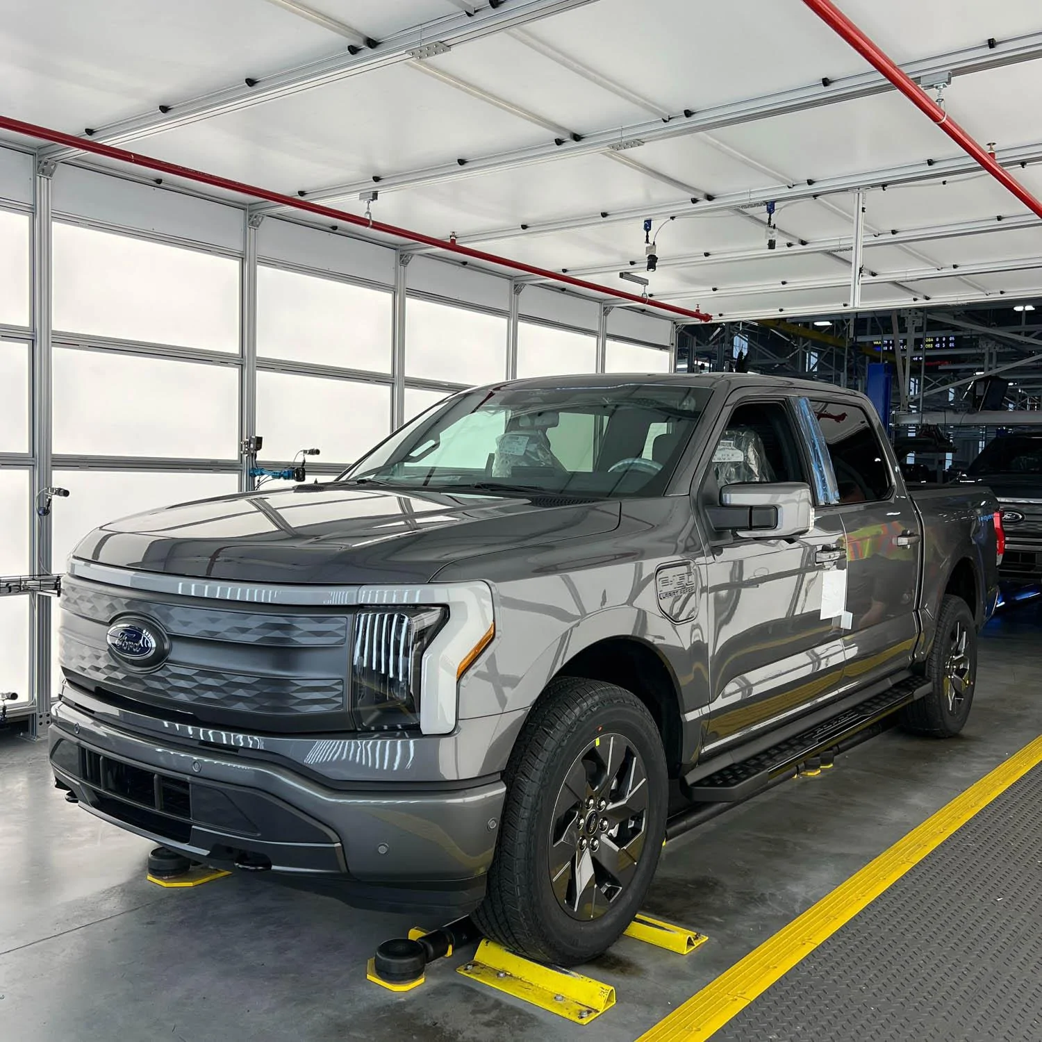 Ford F-150 Lightning ✅ 8/8 Lightning Build Week Group imag