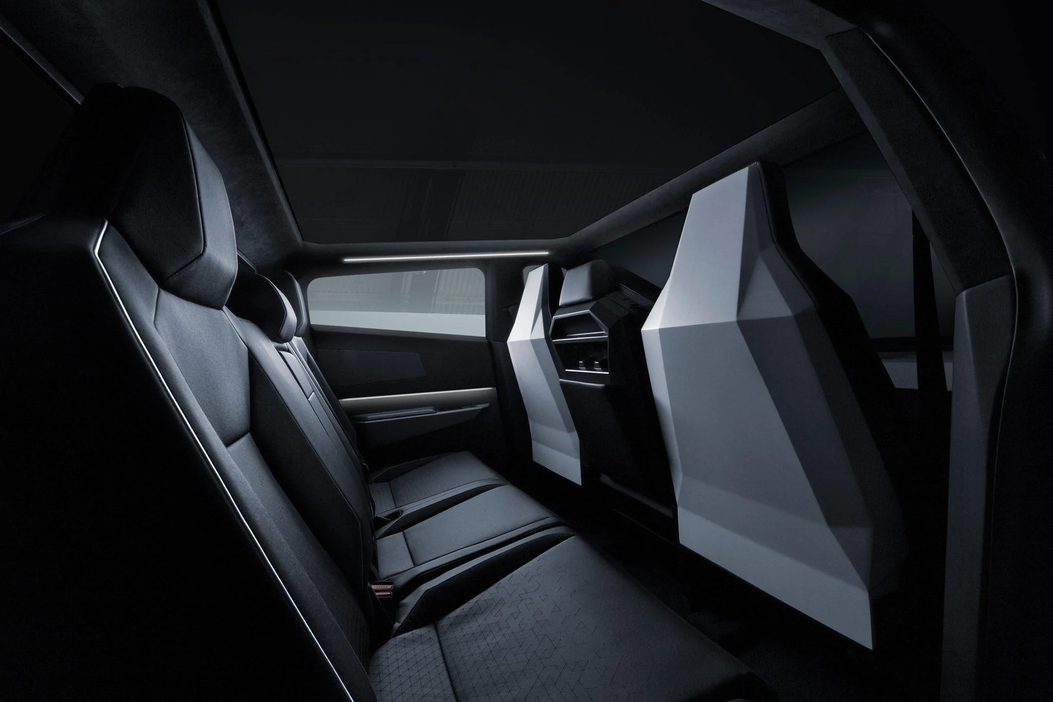 Ford F-150 Lightning How can cybertruck provides 6.5 feet bed? 8D15636C-39A0-47BB-A546-64D8C680F1F2