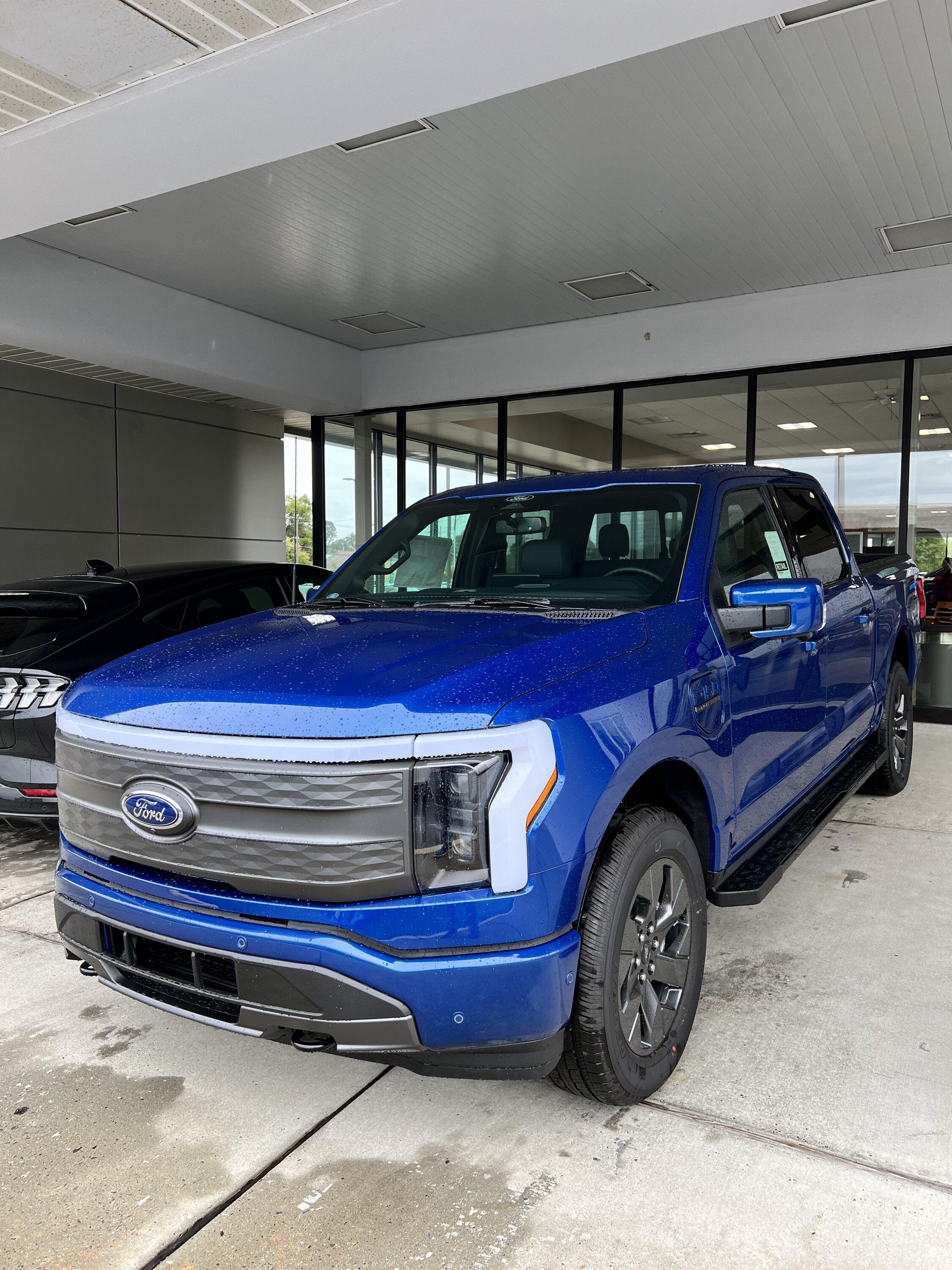 Ford F-150 Lightning ✅ 8/22 Lightning Build Week Group IMG_1696