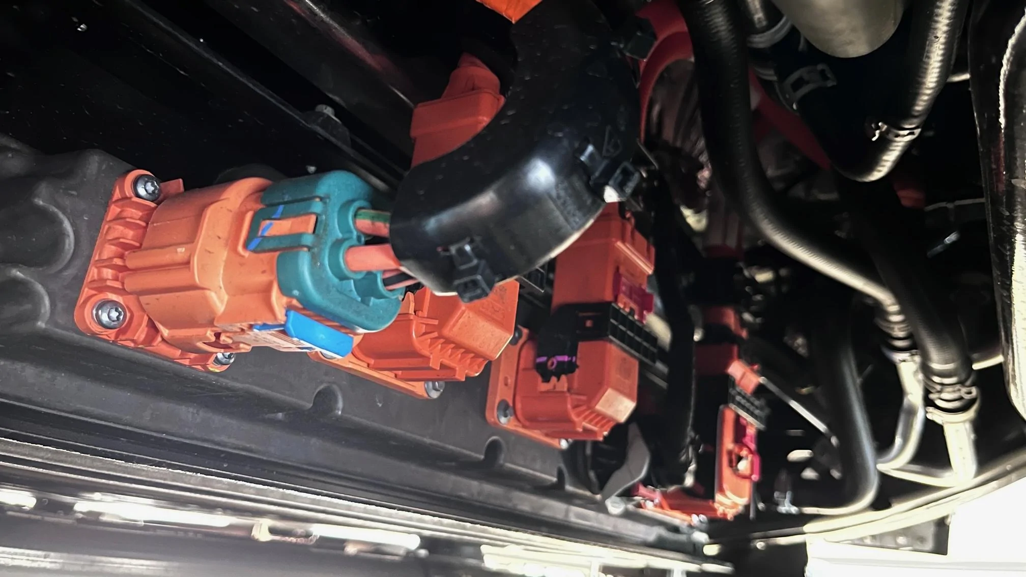 Ford F-150 Lightning Munroe's F-150 Lightning Underbody Review (Independent Rear, Trailing Arm Suspension, Etc.) BATTERY PACK connections from passenger sid