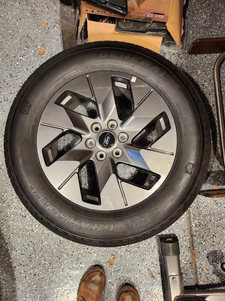 Ford F-150 Lightning SoCal Takeoff's - 20" Lightning Wheels 20221013_164048