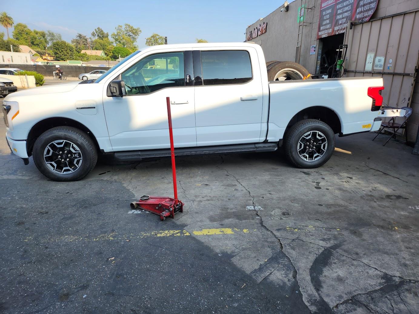 Ford F-150 Lightning Went from stock 20's to stock 18's 20221013_160205