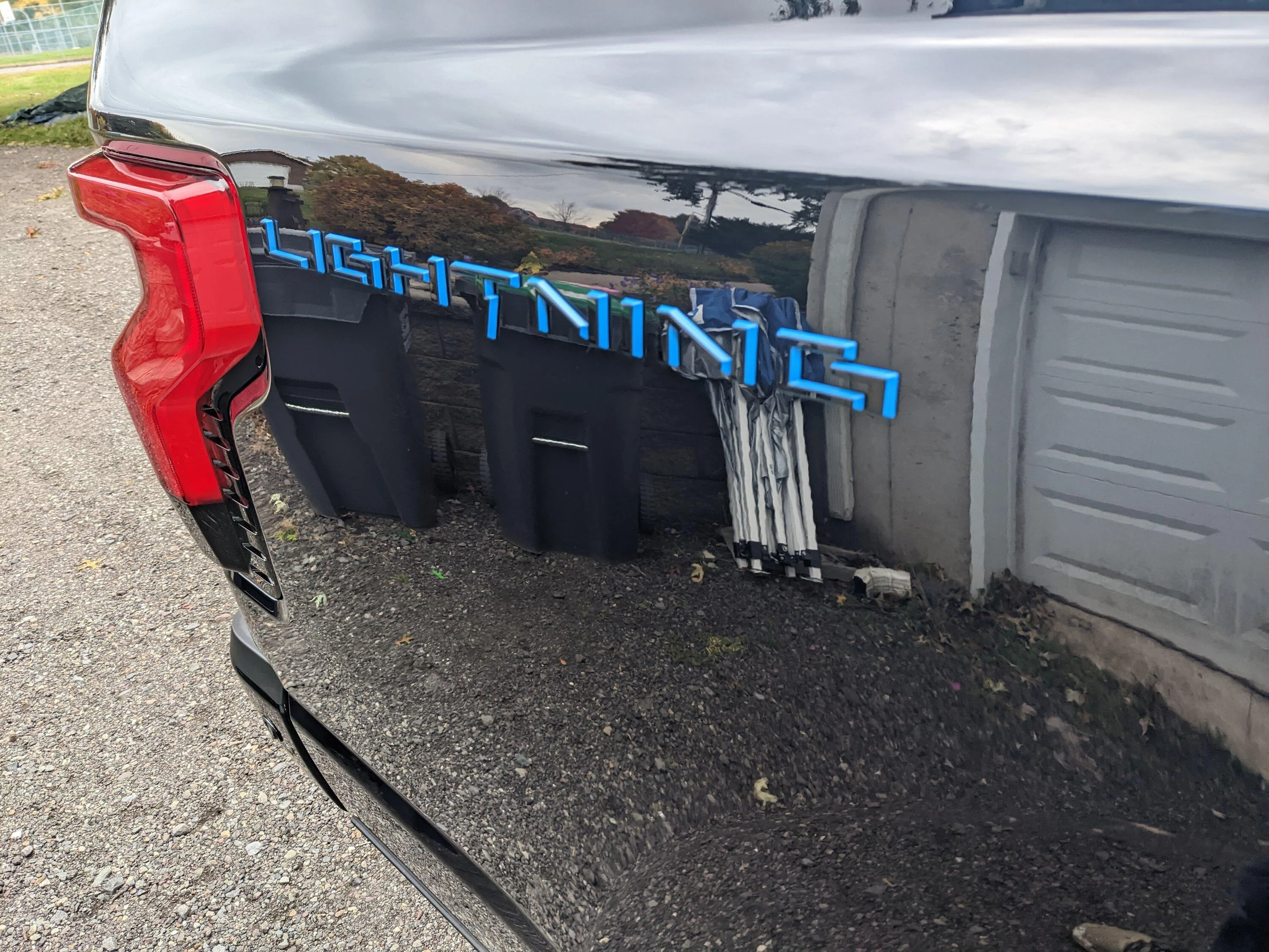 Ford F-150 Lightning ANTIMATTER BLUE F-150 Lightning Photos & Club PXL_20221017_175648644