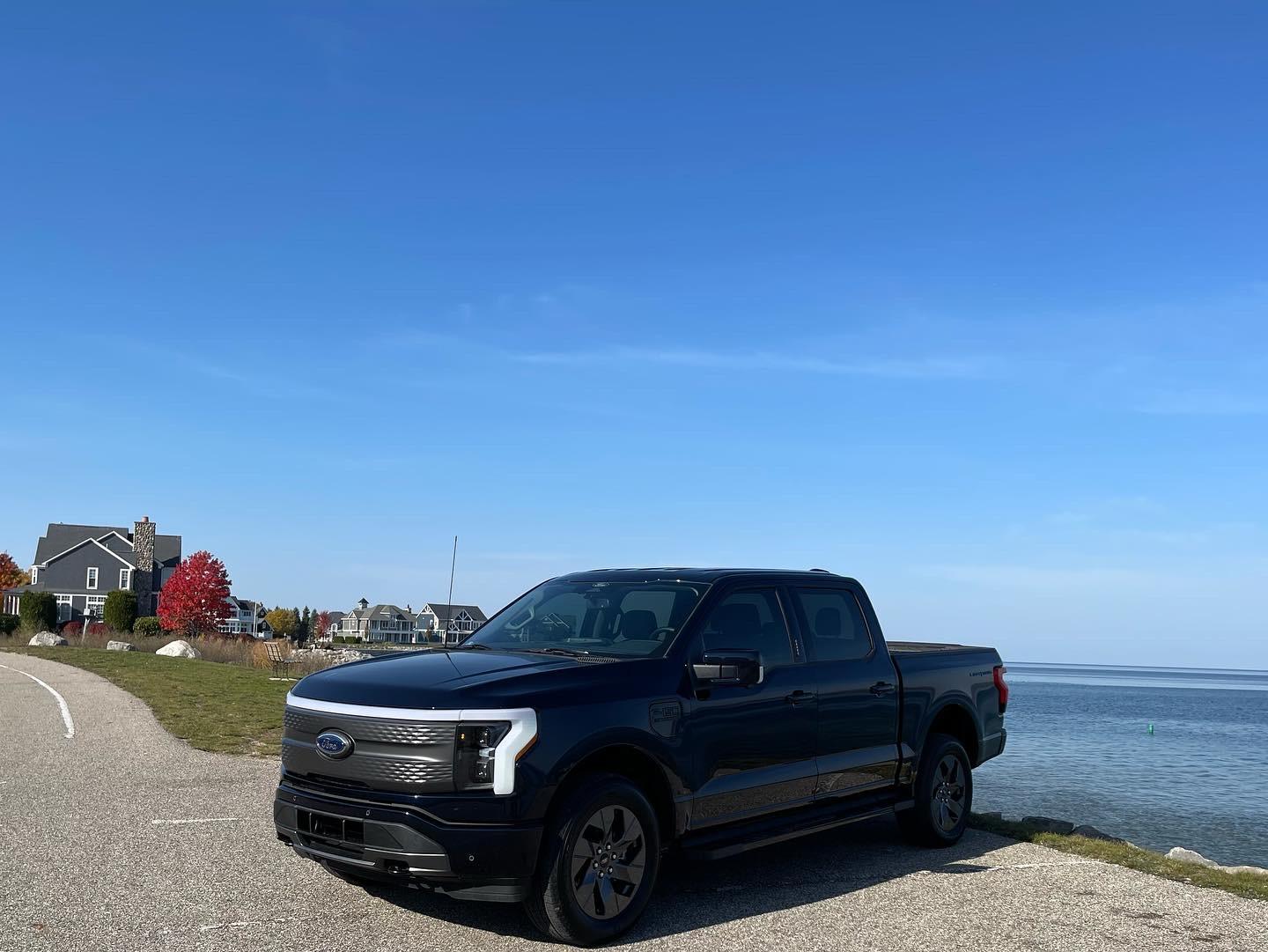 Ford F-150 Lightning ✅ 9/19 Lightning Build Week Group 65C16450-4705-4D27-A206-25C3298B9128