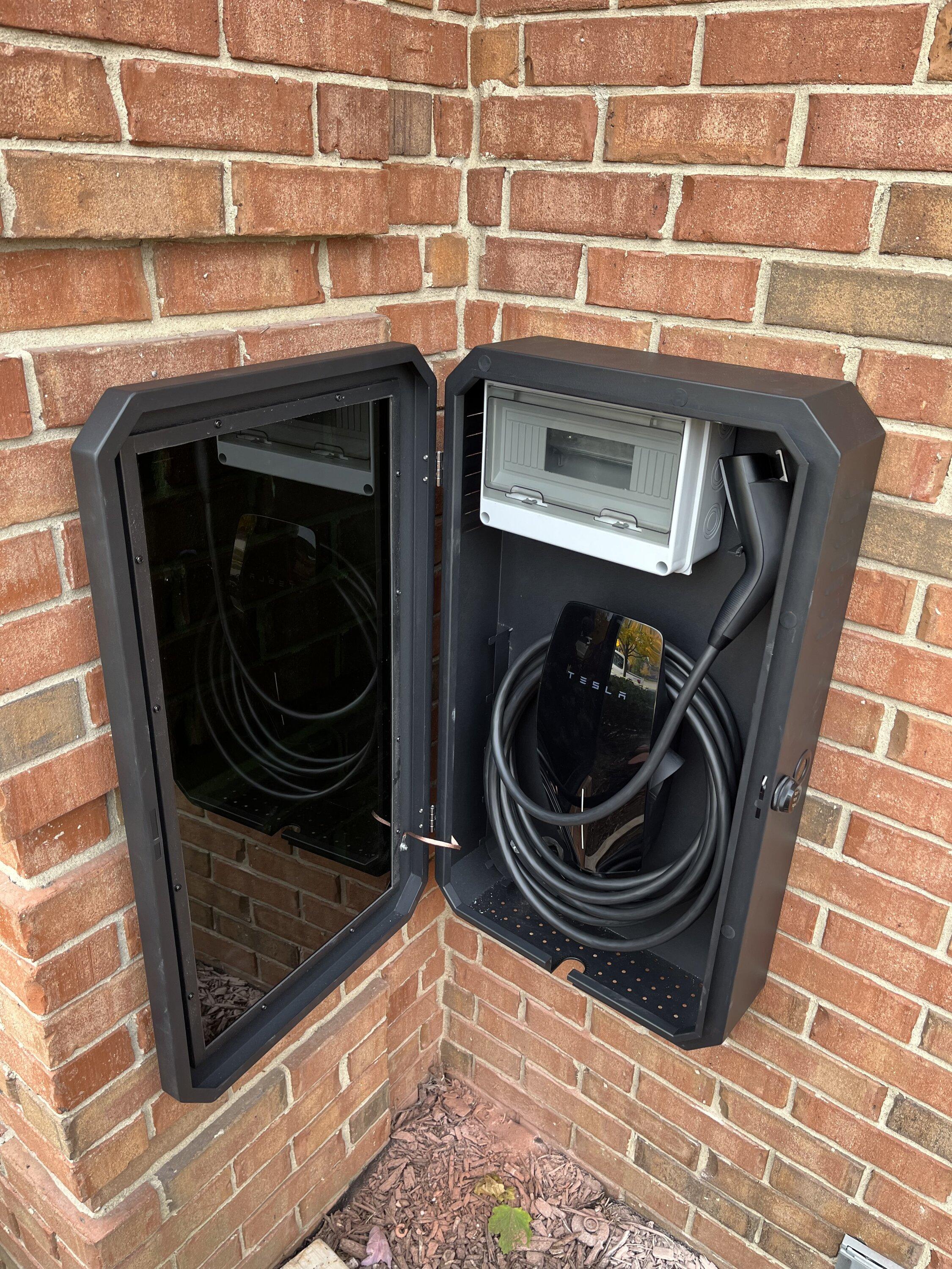 Ford F-150 Lightning Tesla releases J1772 Wall Connector Home Charger (For Non-Teslas) FE56BD12-548D-4408-B998-676405FD7BAD