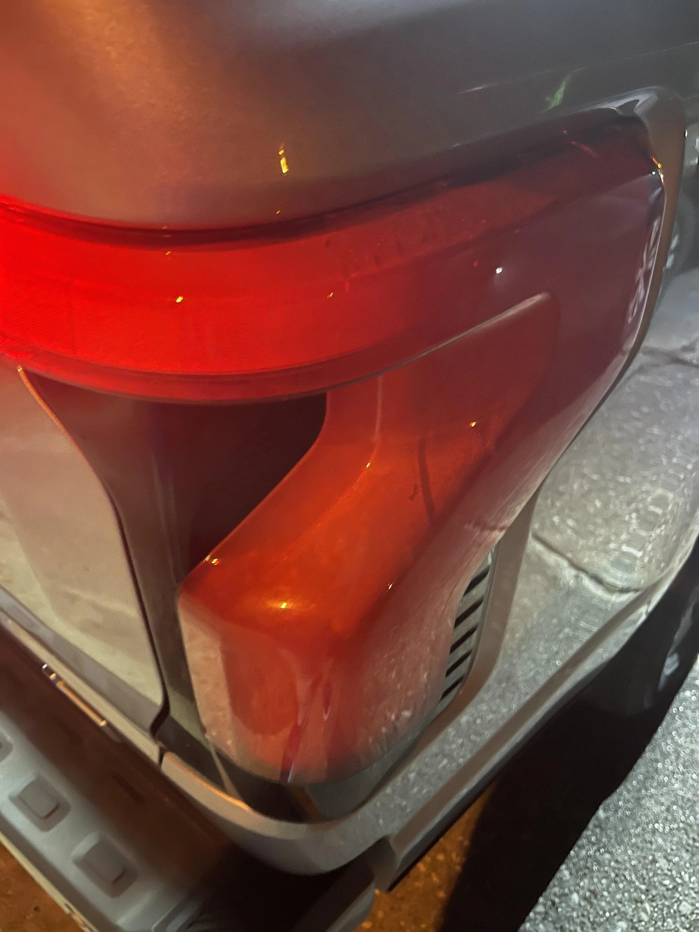 Ford F-150 Lightning Passenger Rear Taillight leaking. Works intermittently. 9BBCA6E5-35C6-4EC2-8DE6-48DD6D902FE5
