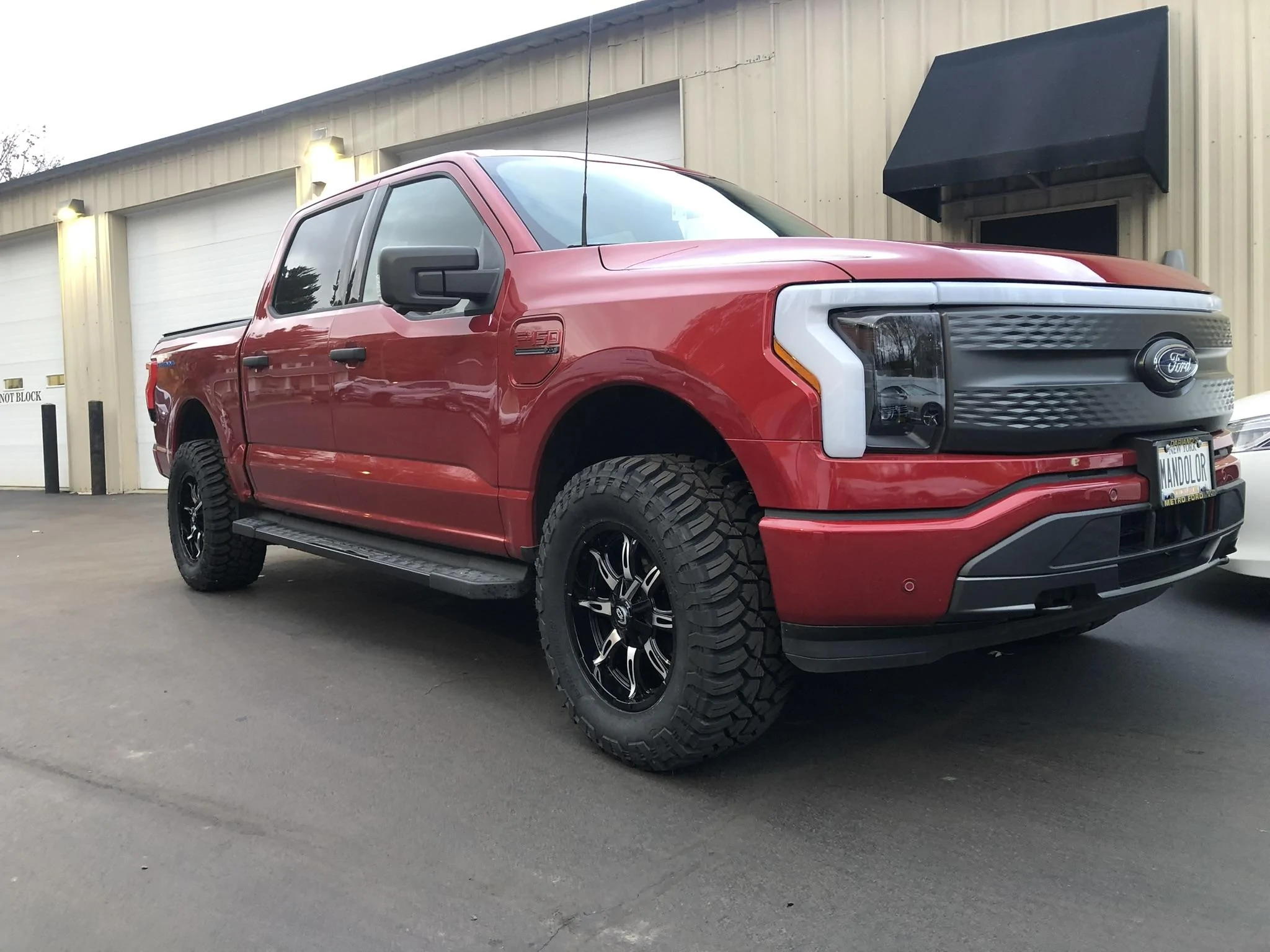 Ford F-150 Lightning Modded w/ level kit, new wheels, 33" Grappler tires 8569E0A5-4A58-42DE-9EC4-55A00190E520