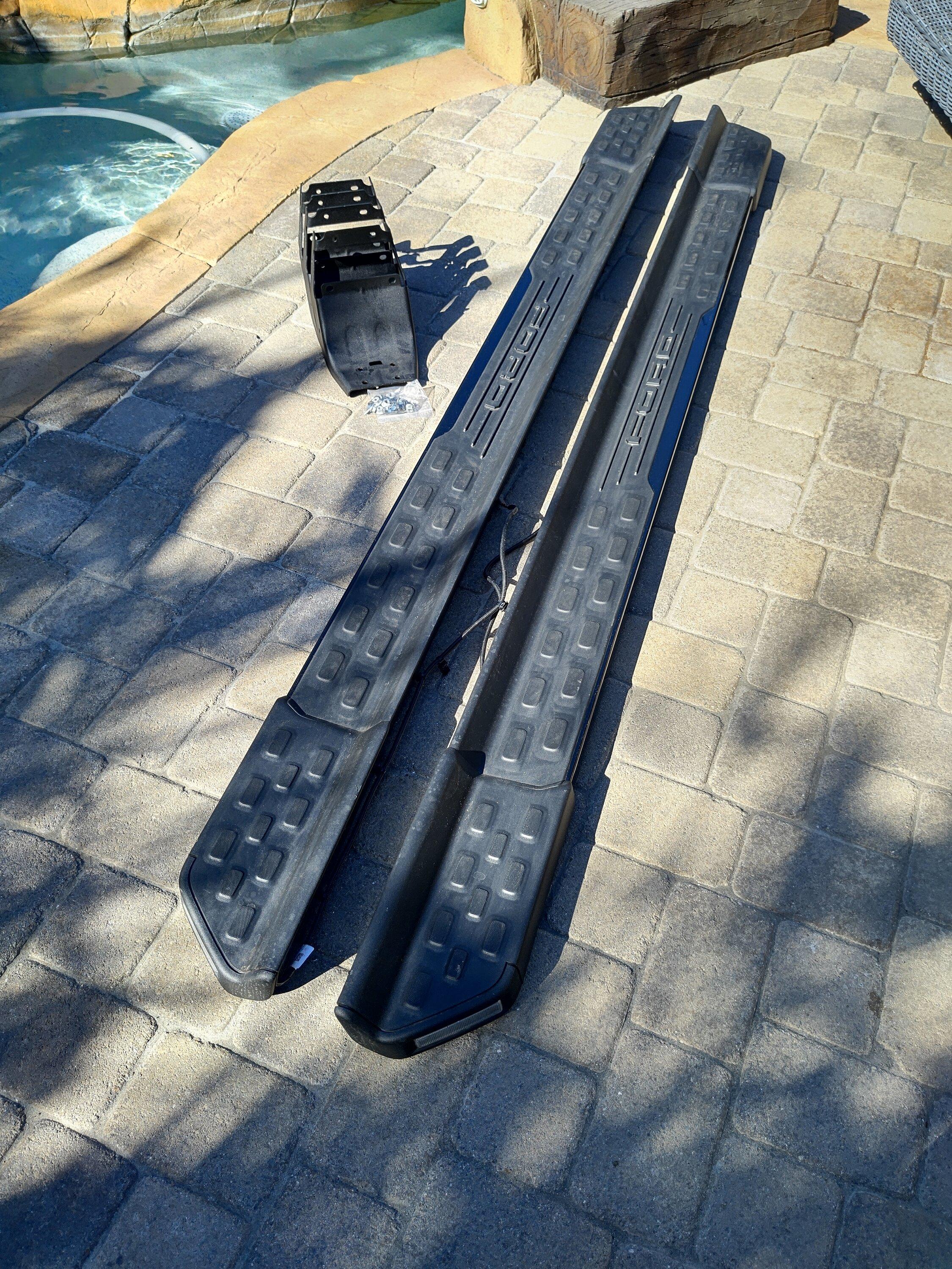 Ford F-150 Lightning WTB F150L Running Boards IMG_20221030_135555 (2)