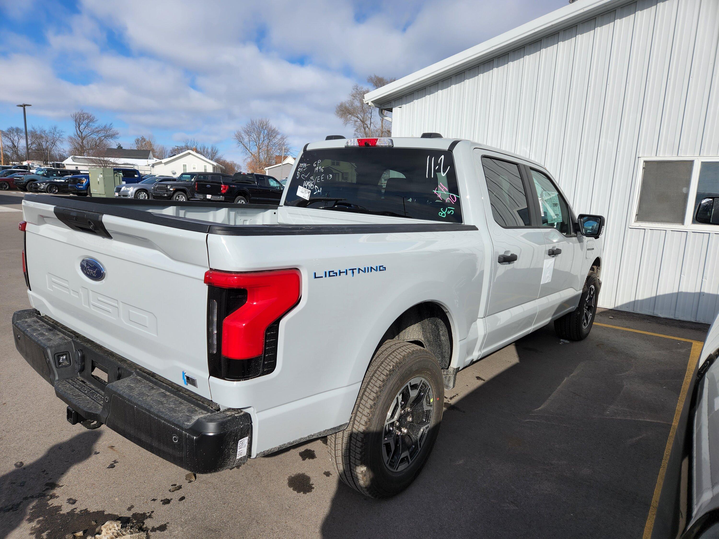 Ford F-150 Lightning ✅ 10/24 Lightning Build Week Group (MY2023) 20221118_123451