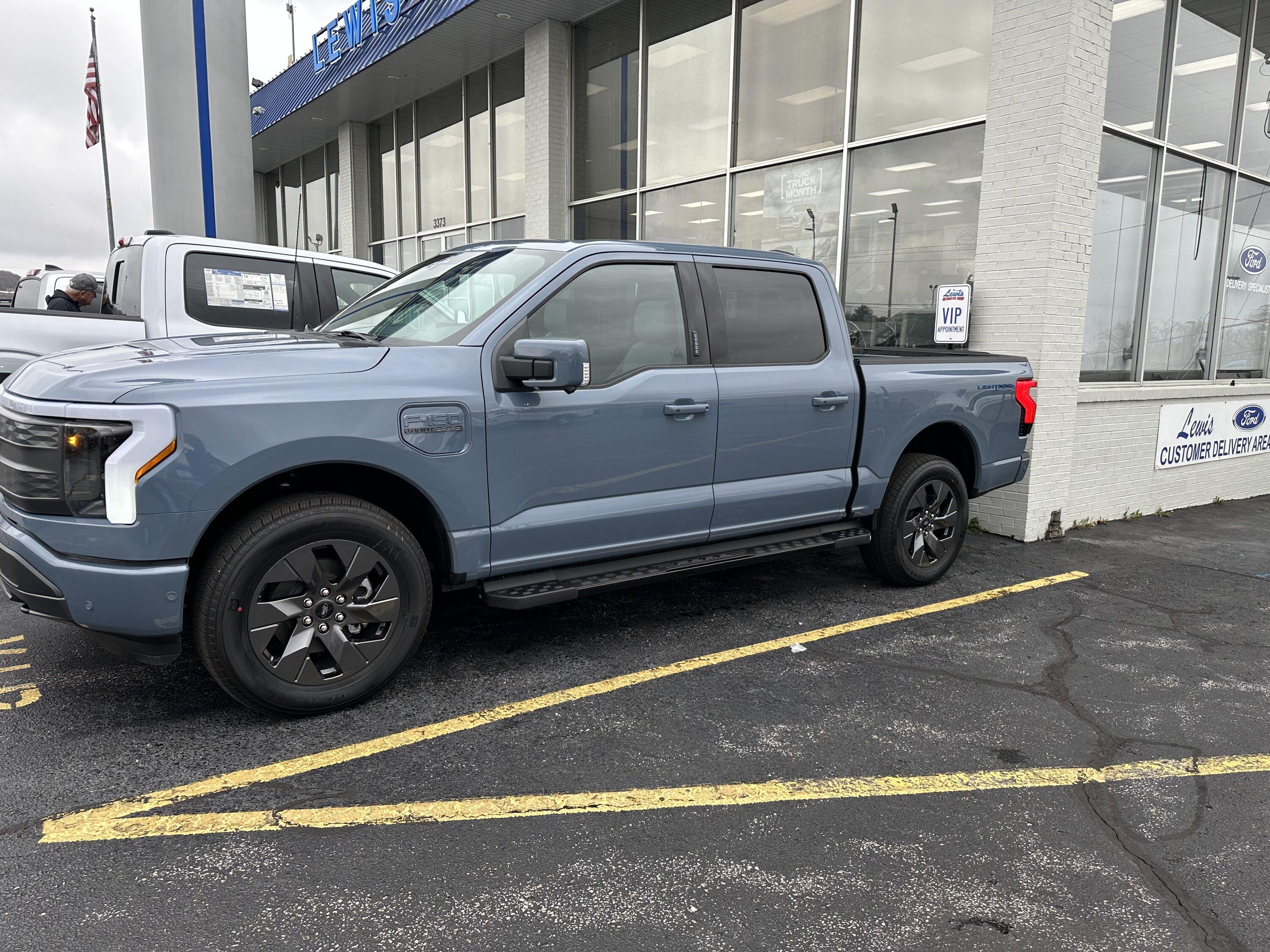 Ford F-150 Lightning AZURE GRAY F-150 Lightning Photos & Club E20FE517-01A6-453D-91F1-9C002B49F8B1