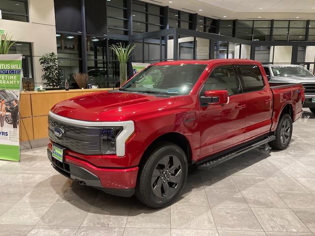Ford F-150 Lightning ✅ 10/10 Lightning Build Week Group Greased Photo