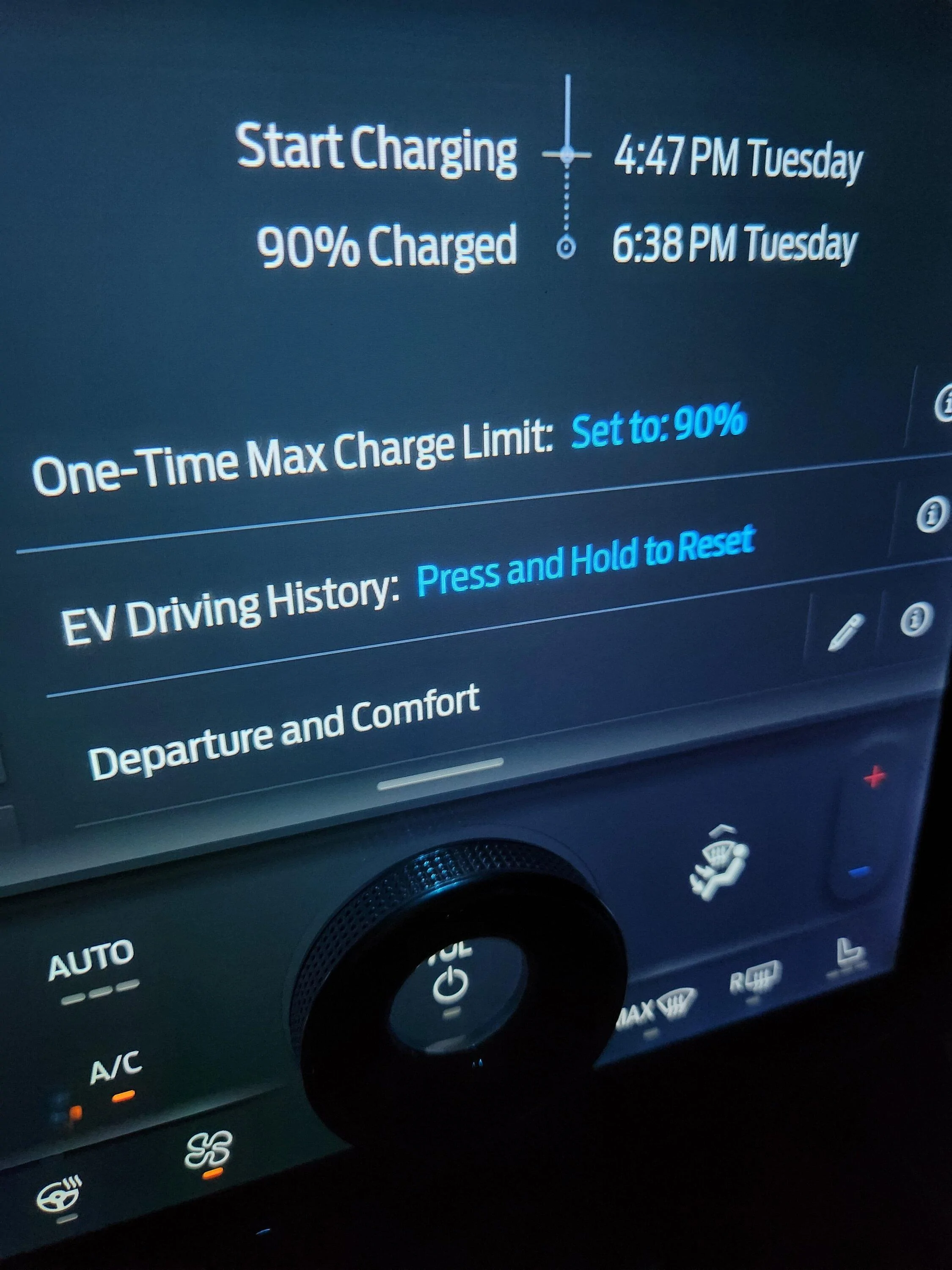 Ford F-150 Lightning Charges to 100% despite 1x-max set to 90% 20221129_165010