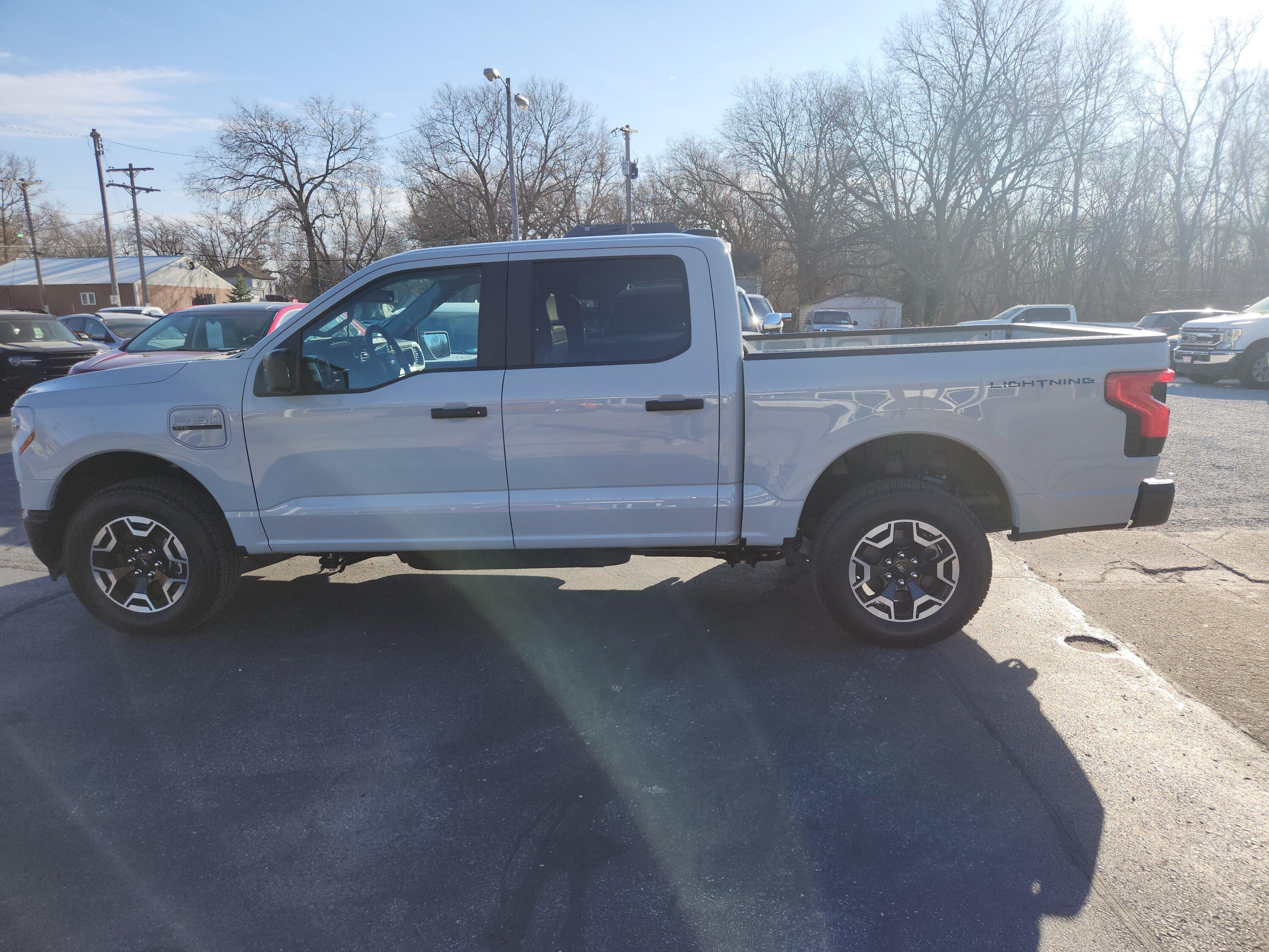 Ford F-150 Lightning ✅ 10/24 Lightning Build Week Group (MY2023) 20221202_142219