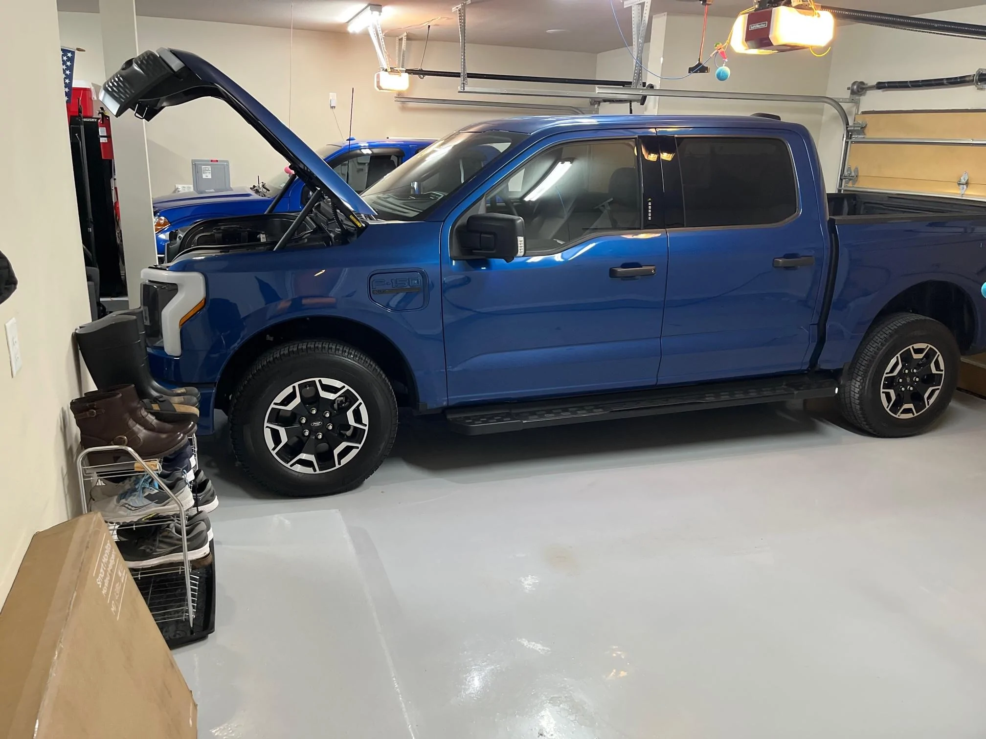Ford F-150 Lightning Her new XLT SR Buck