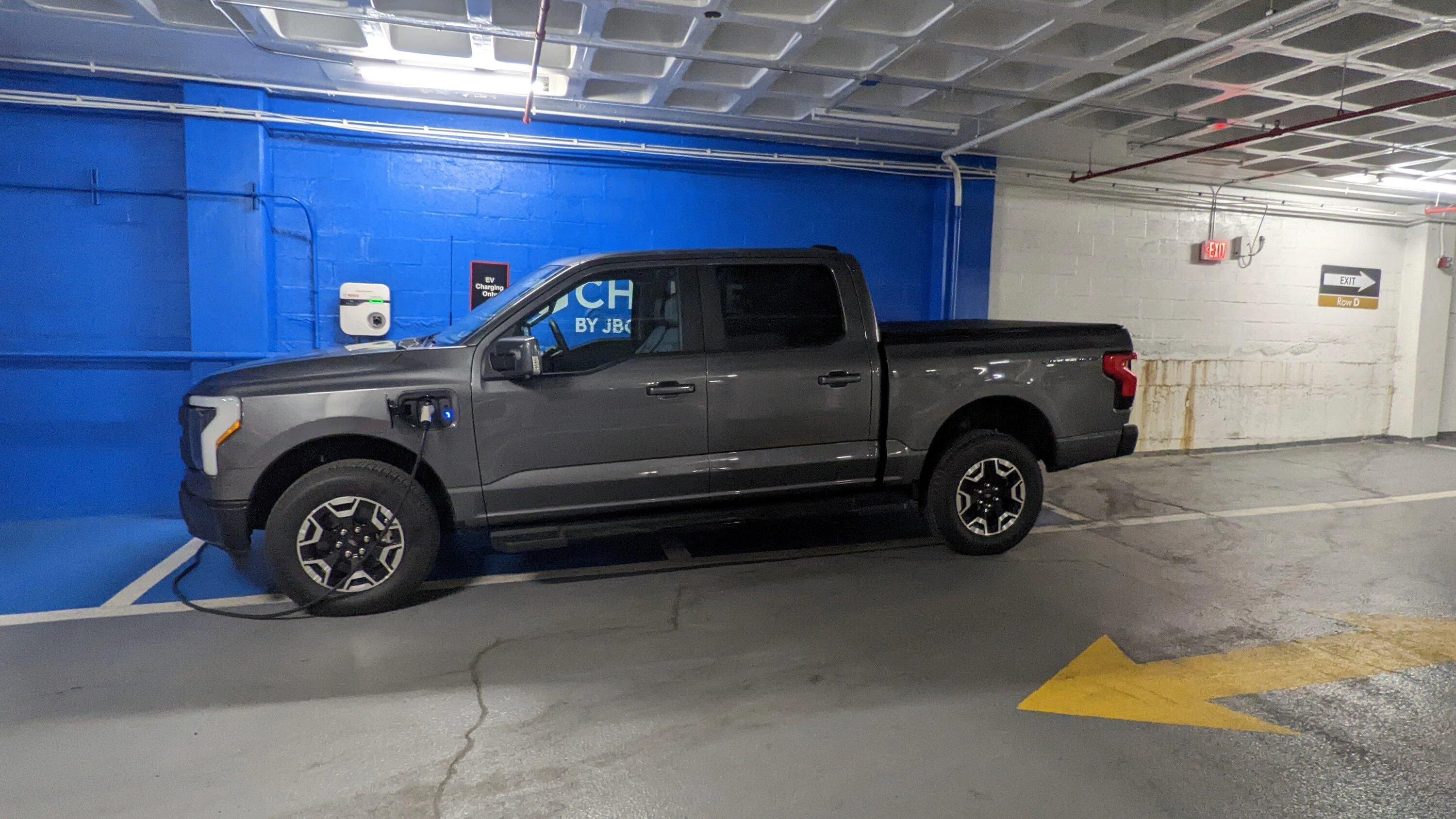 Ford F-150 Lightning CARBONIZED GRAY F-150 Lightning Photos & Club PXL_20221211_014312911