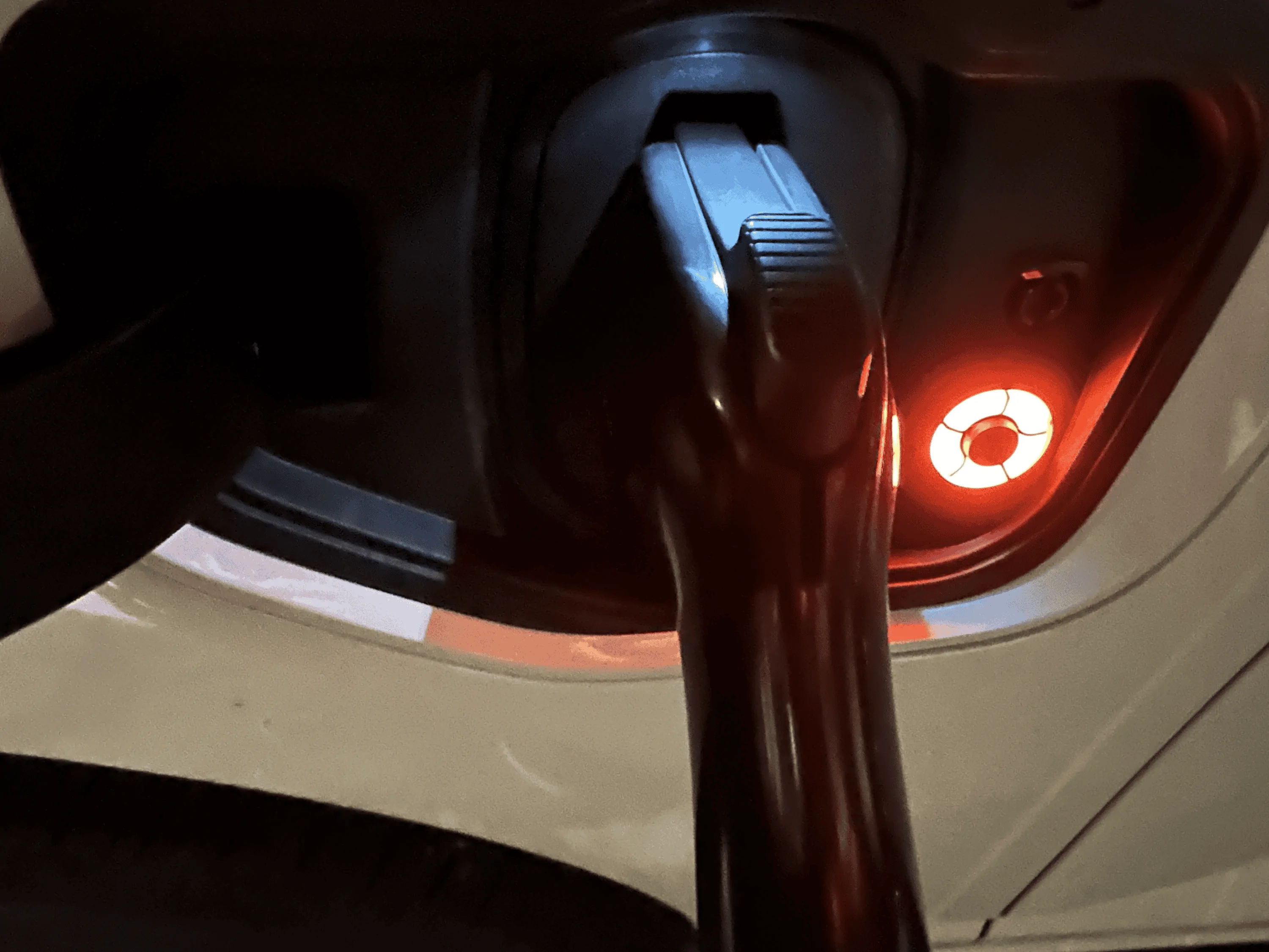 Ford F-150 Lightning My Lightning will not charge. Recieving the orange LED light 1671103765265