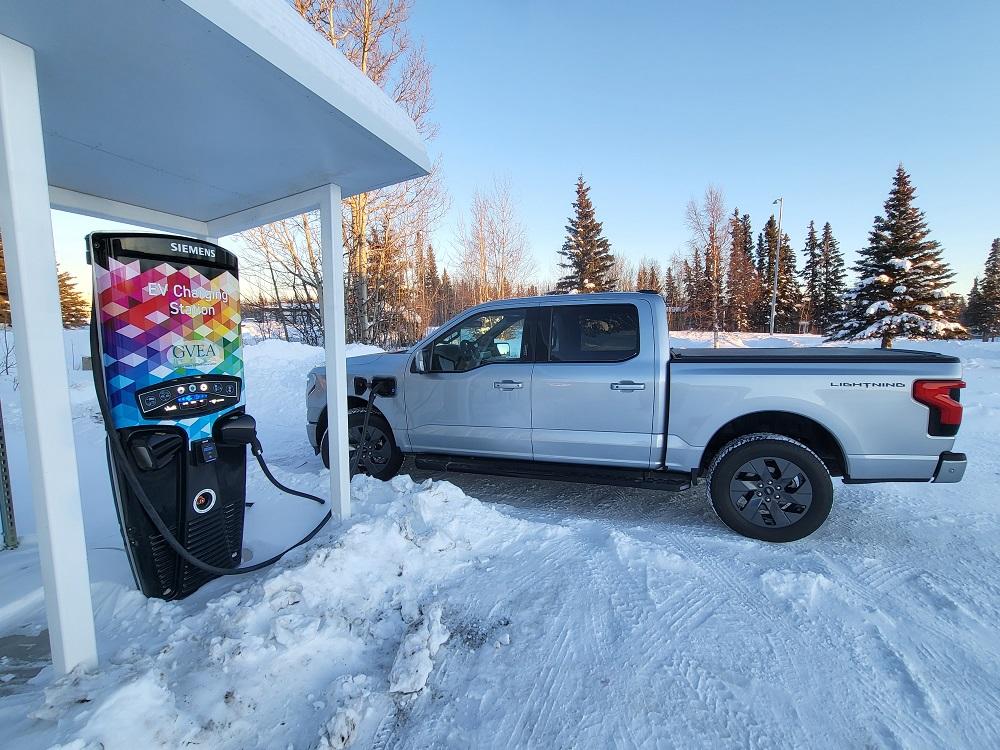 Ford F-150 Lightning Driving and Charging the Lightning at -40F\-40C.  A Real World Test. Charging 2
