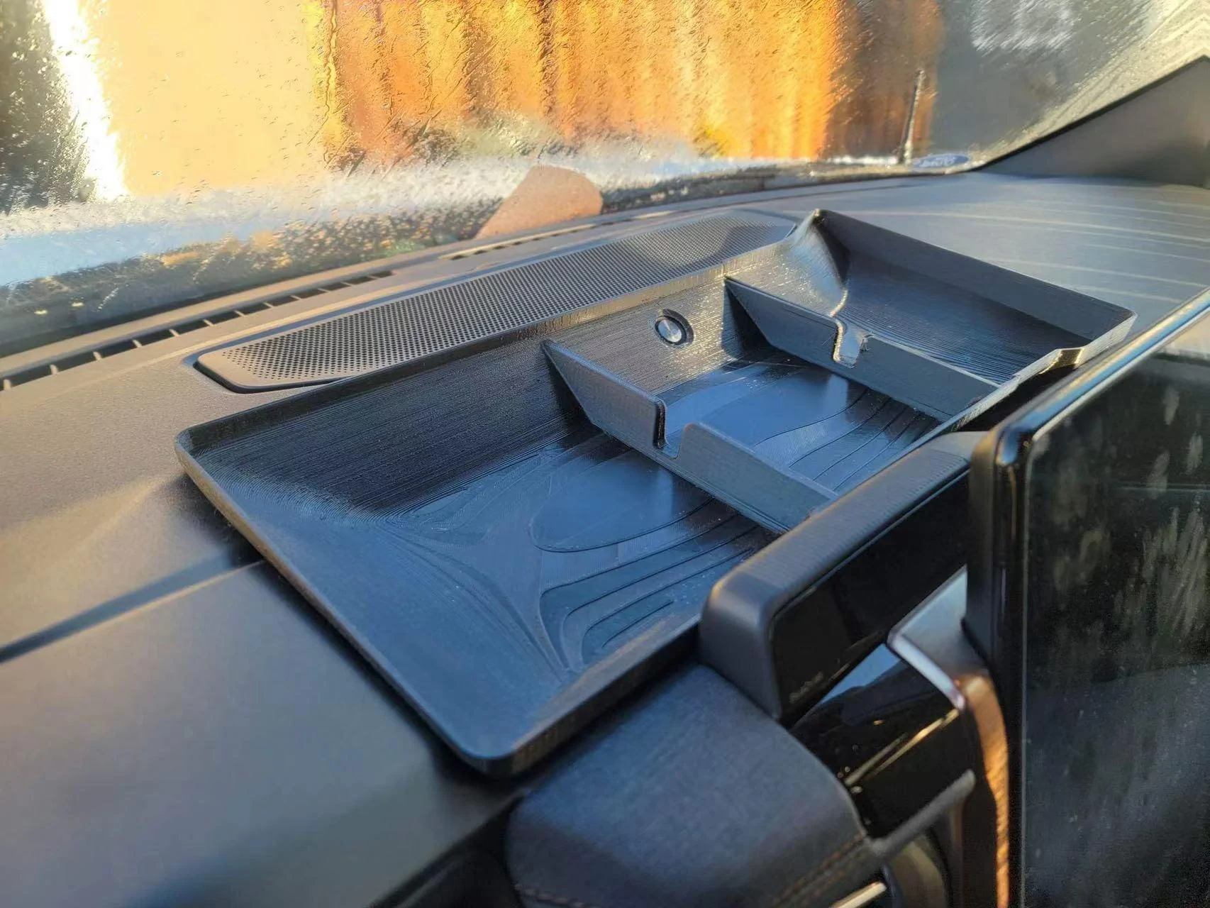 Ford F-150 Lightning How do you like a dash organizer tray for the lightning with sync system? 70070ff8a9598e346b8f9fe5e2aa486