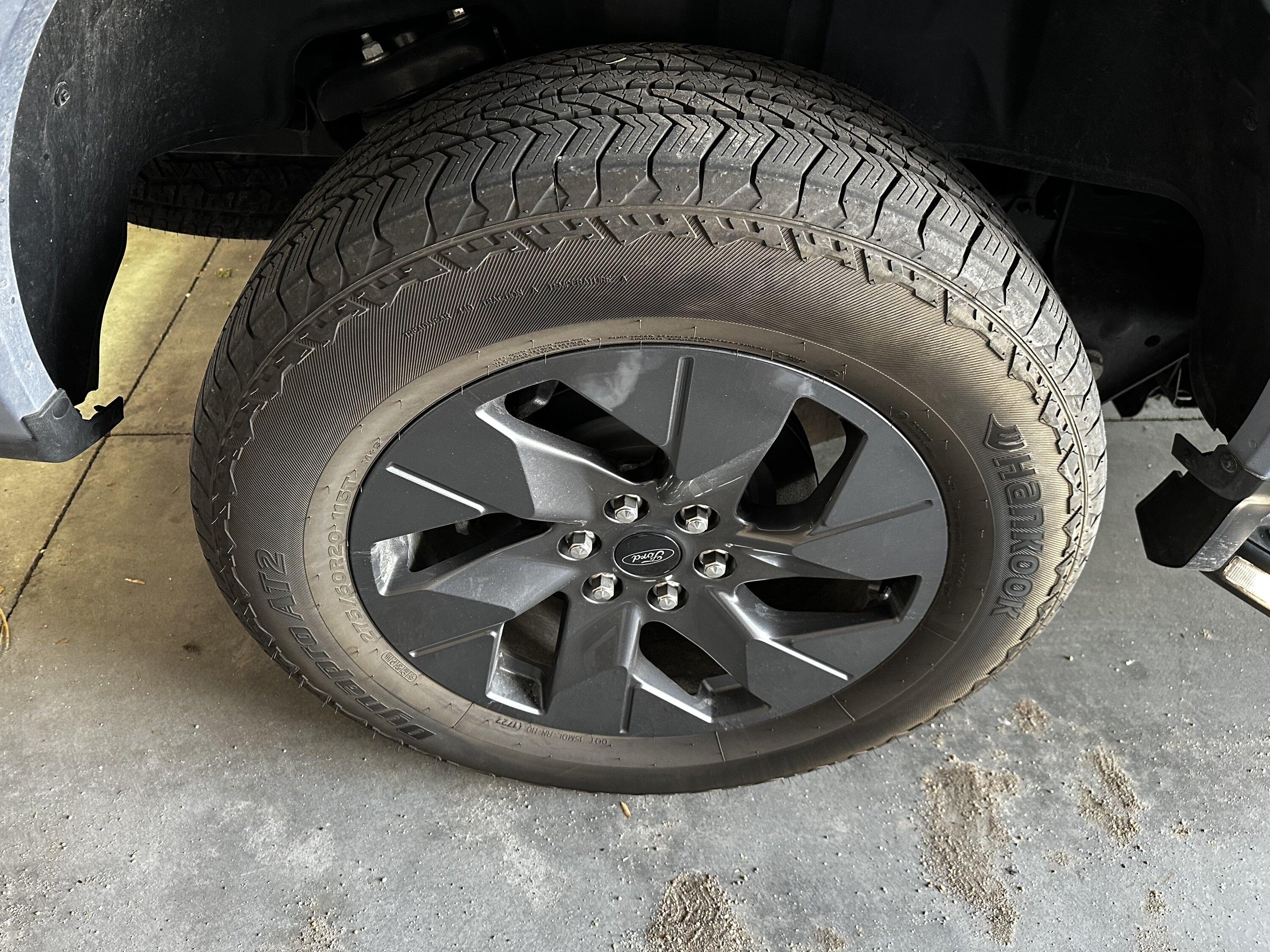 Ford F-150 Lightning 2022 Lariat ER Rims and Tires & Pro Charger IMG_0329