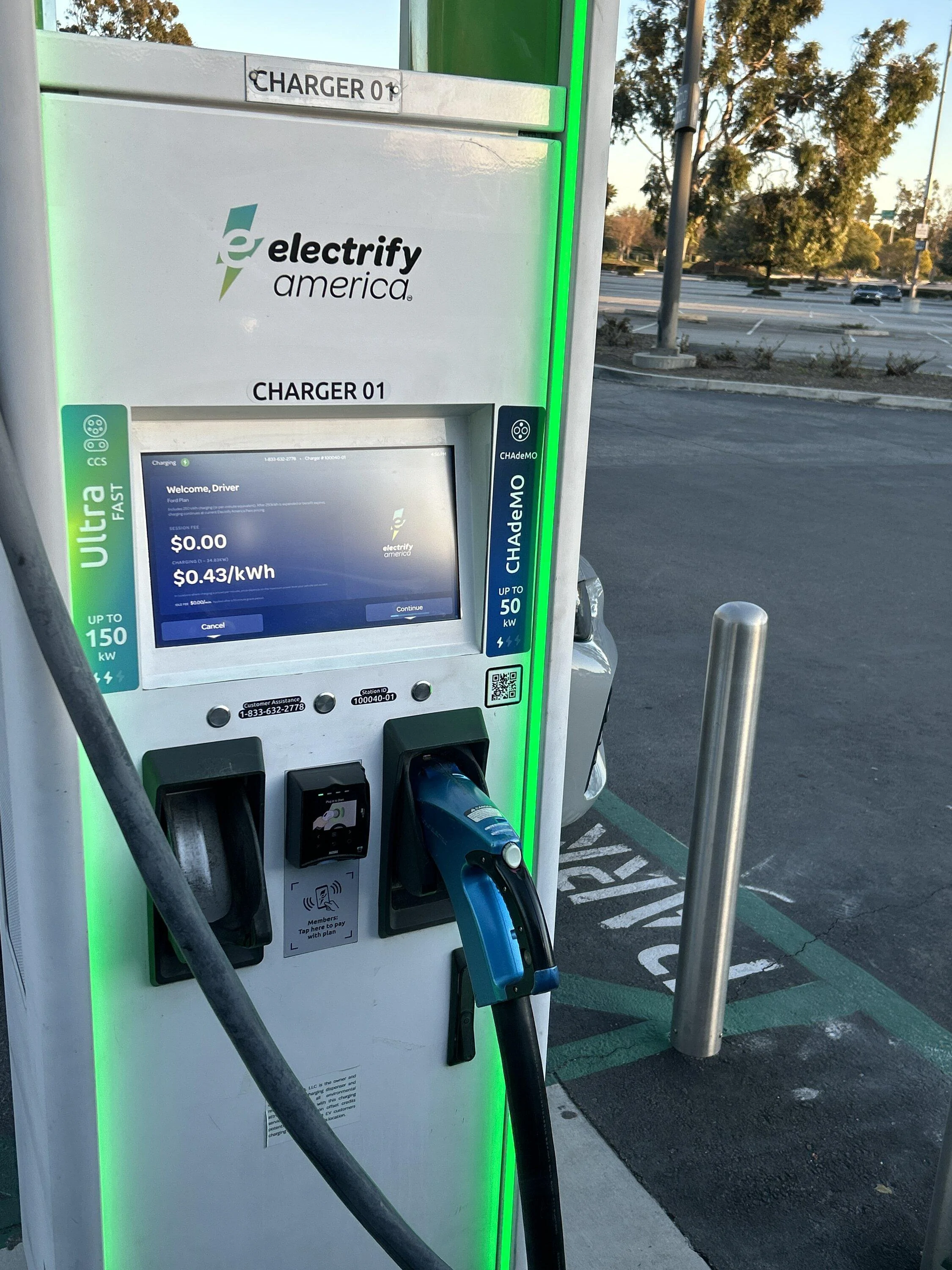Ford F-150 Lightning HyperFast 350kW EA chargers now being upgraded - triple thunderbolt symbol for true dedicated charging 69690581081__0E25A5A9-B8BE-4AA4-AA81-CA997CEE4E48