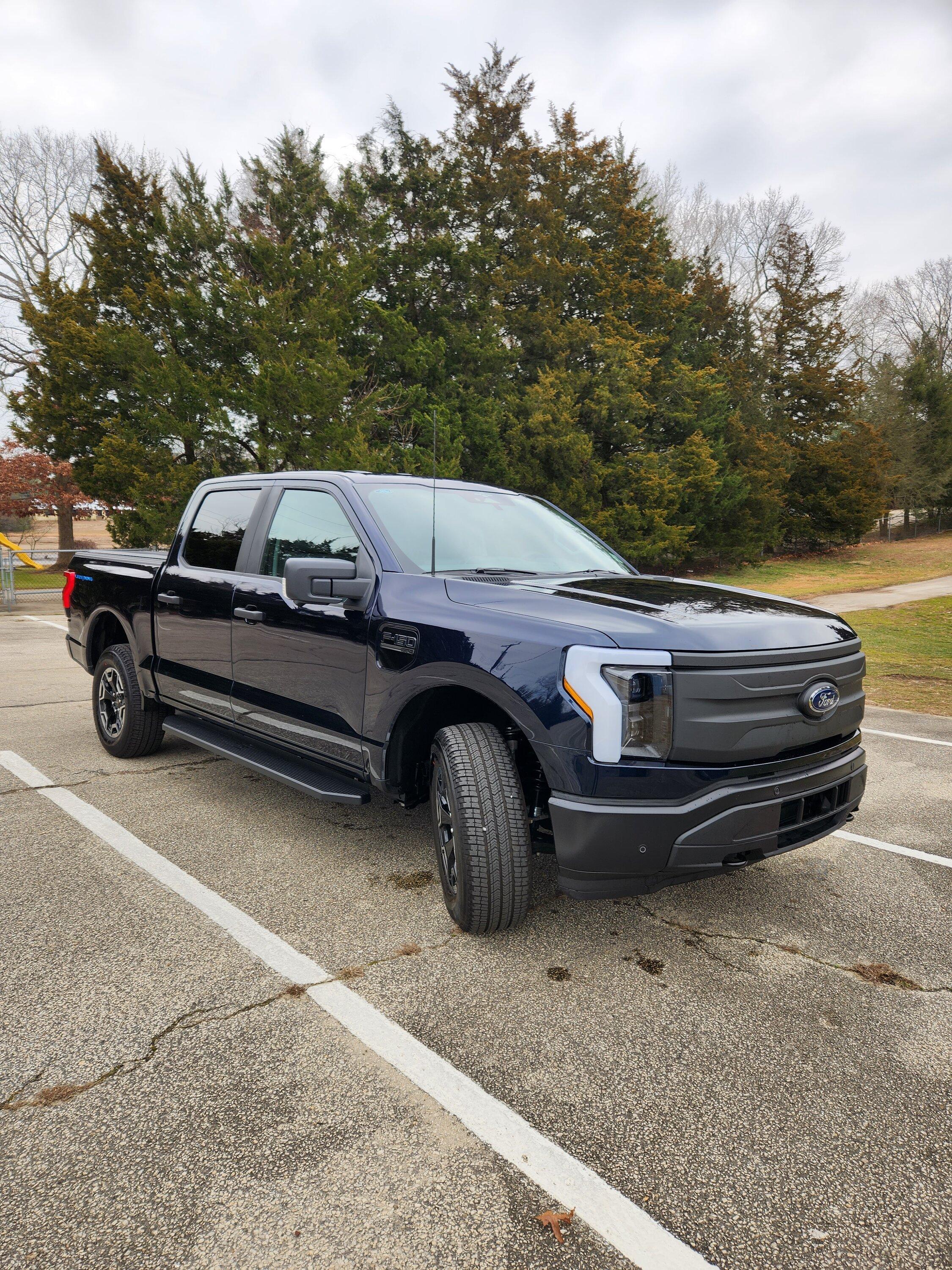 Ford F-150 Lightning 2023 Lightning Pro Antimatter Blue NJ $63,000 20230209_121515