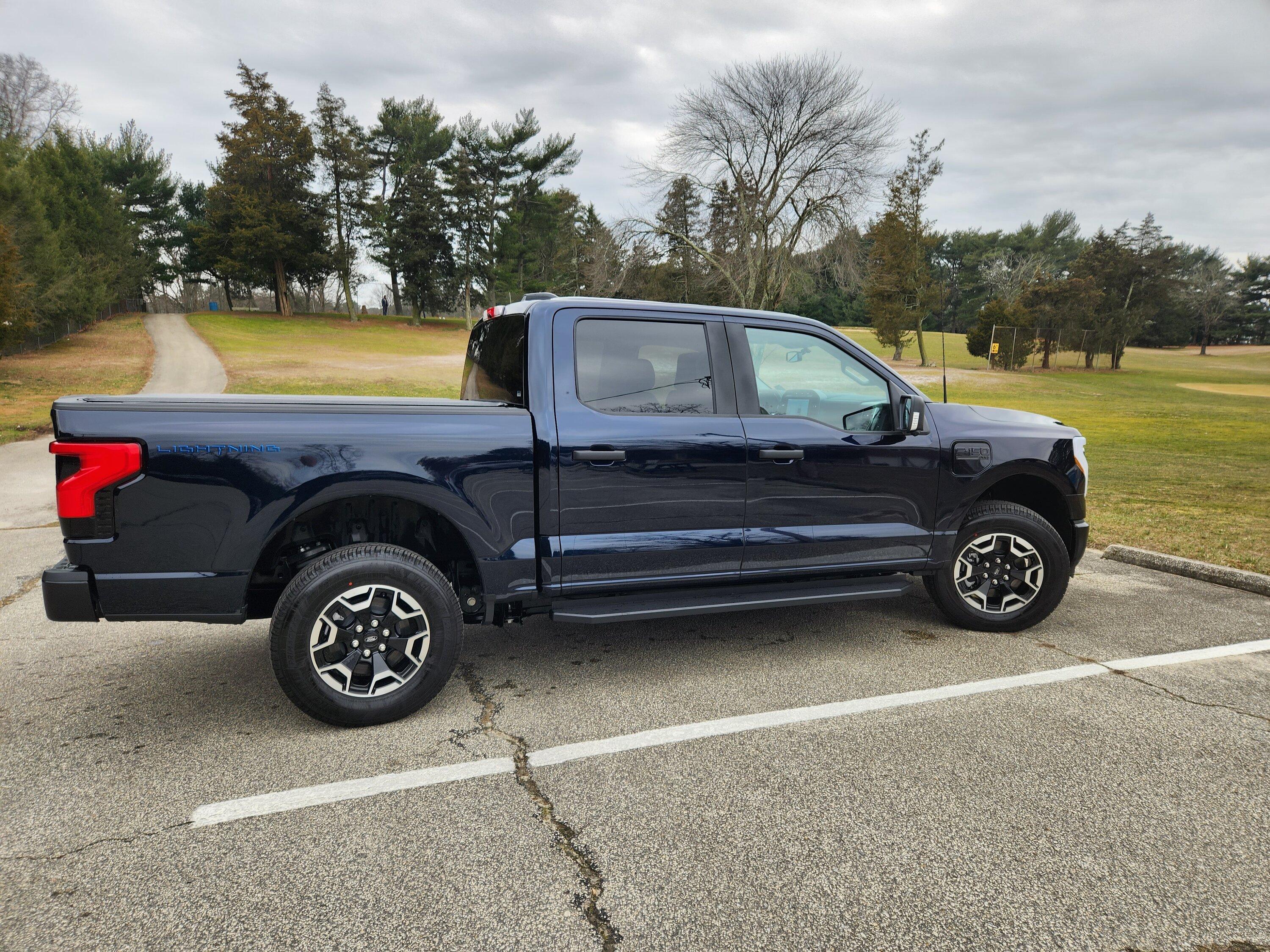 Ford F-150 Lightning 2023 Lightning Pro Antimatter Blue NJ $63,000 20230209_121504