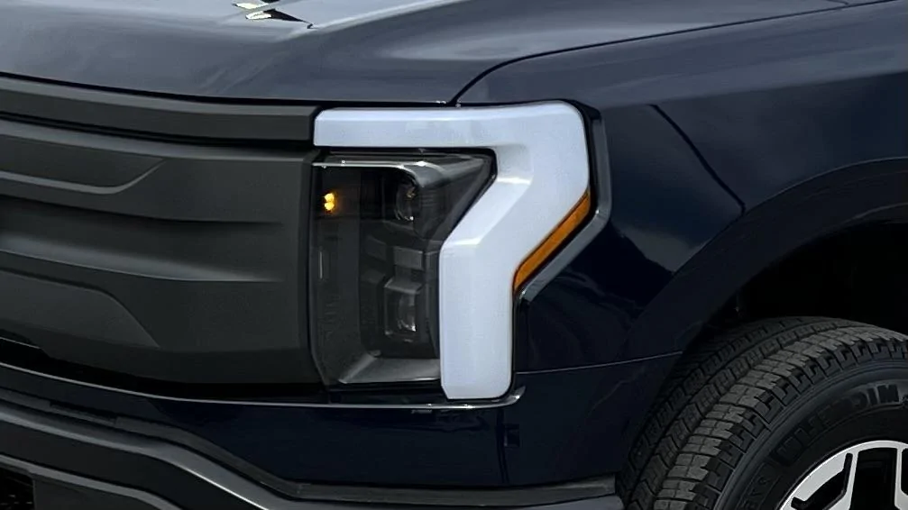 Ford F-150 Lightning ✅ 1/9/2023 Lightning Build Week Group (MY2023) IMG-3508
