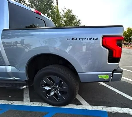 Ford F-150 Lightning 2023 HOV sticker color ? Anyone know what it will be ? IMG_0189