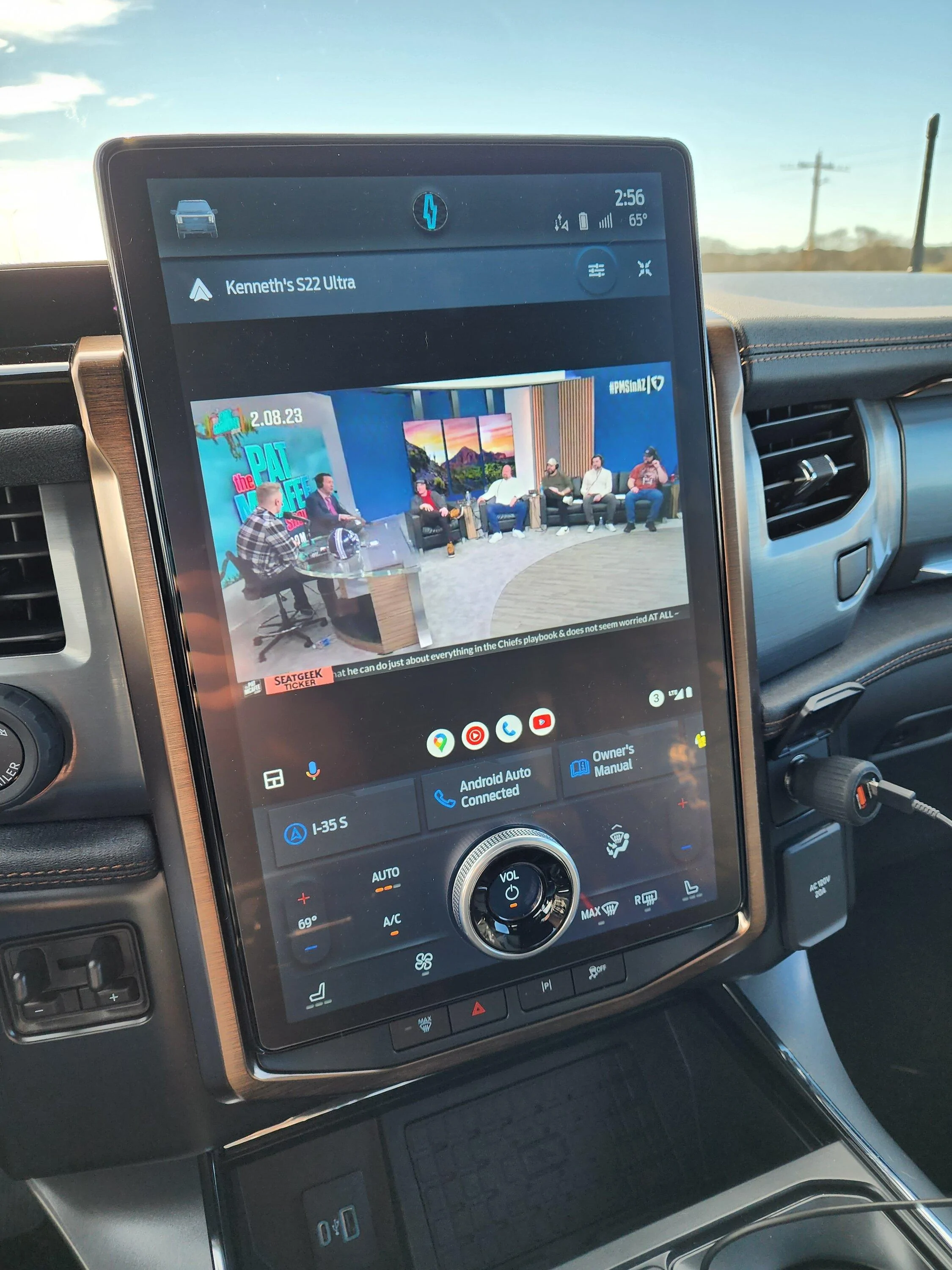 Ford F-150 Lightning Ford Power-Up 4.1.3 Video streaming and new games 20230208_145614