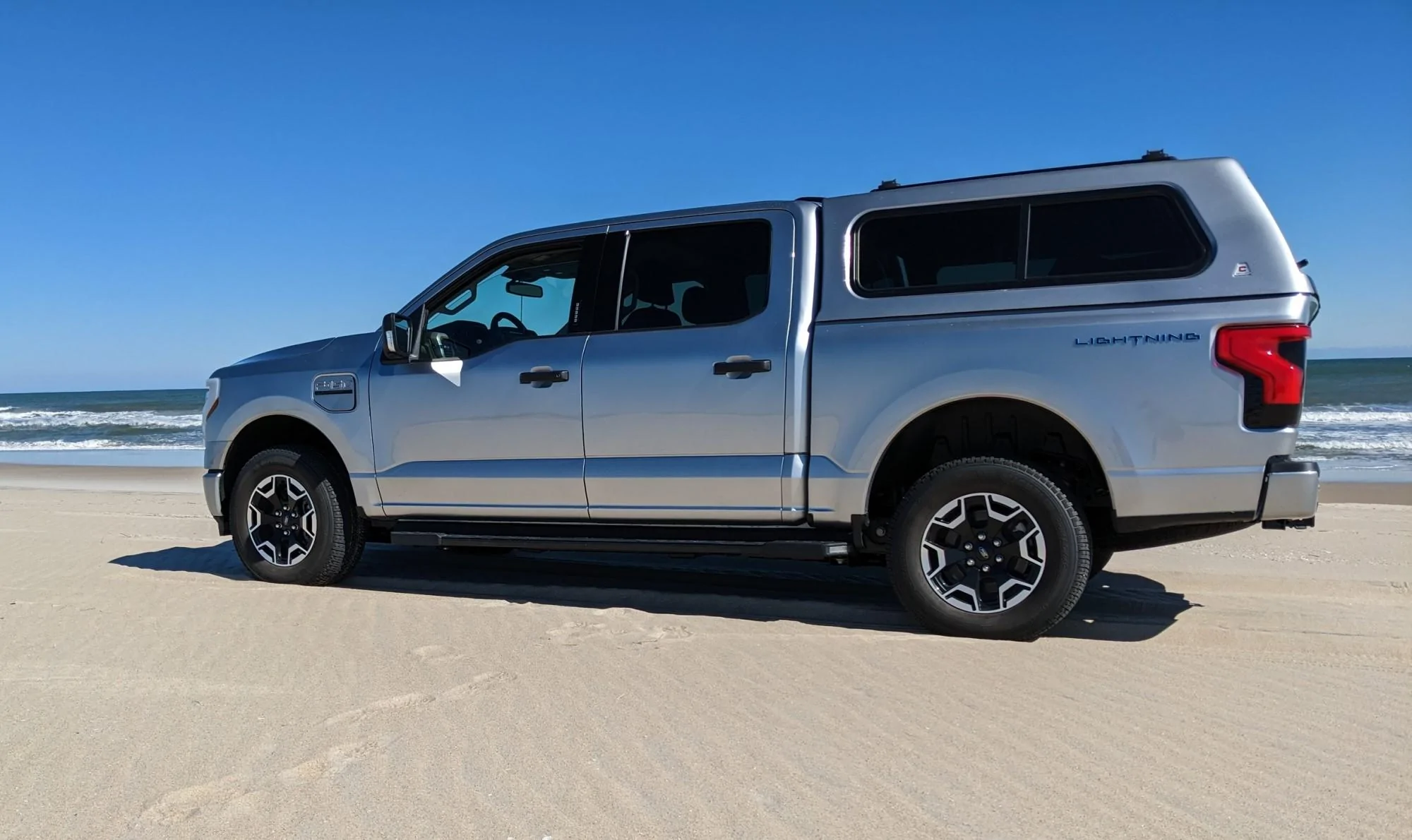 Ford F-150 Lightning Sand Driving with Traction Control Deactivated a MUST Lightning_on_the_beach_20230308